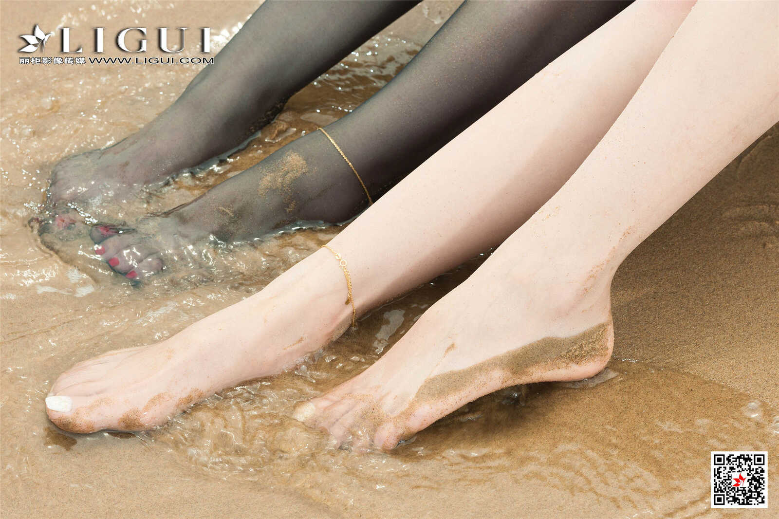 然然&amp;amp;凉儿《沙滩丝袜诱惑》 [丽柜Ligui] 美腿丝第3张