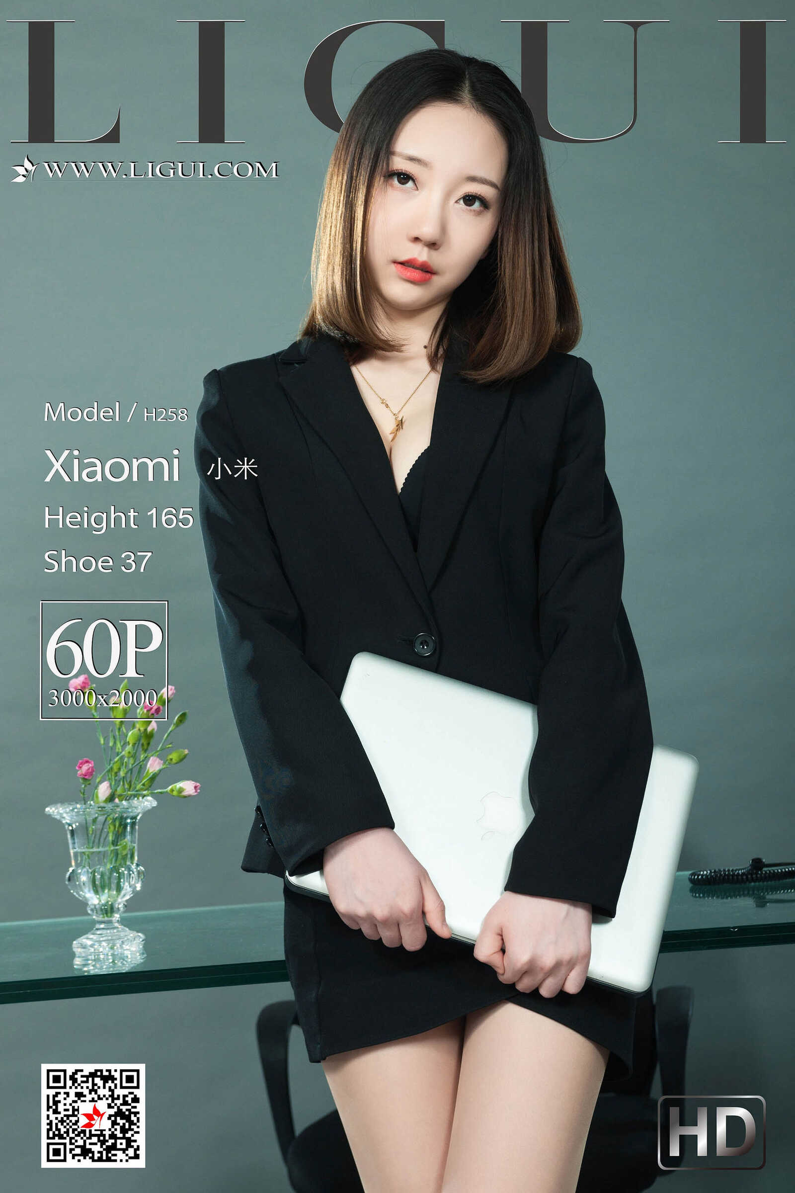 模特小米《肉丝OL女郎》 [丽柜Ligui] 美腿丝足写真第17张