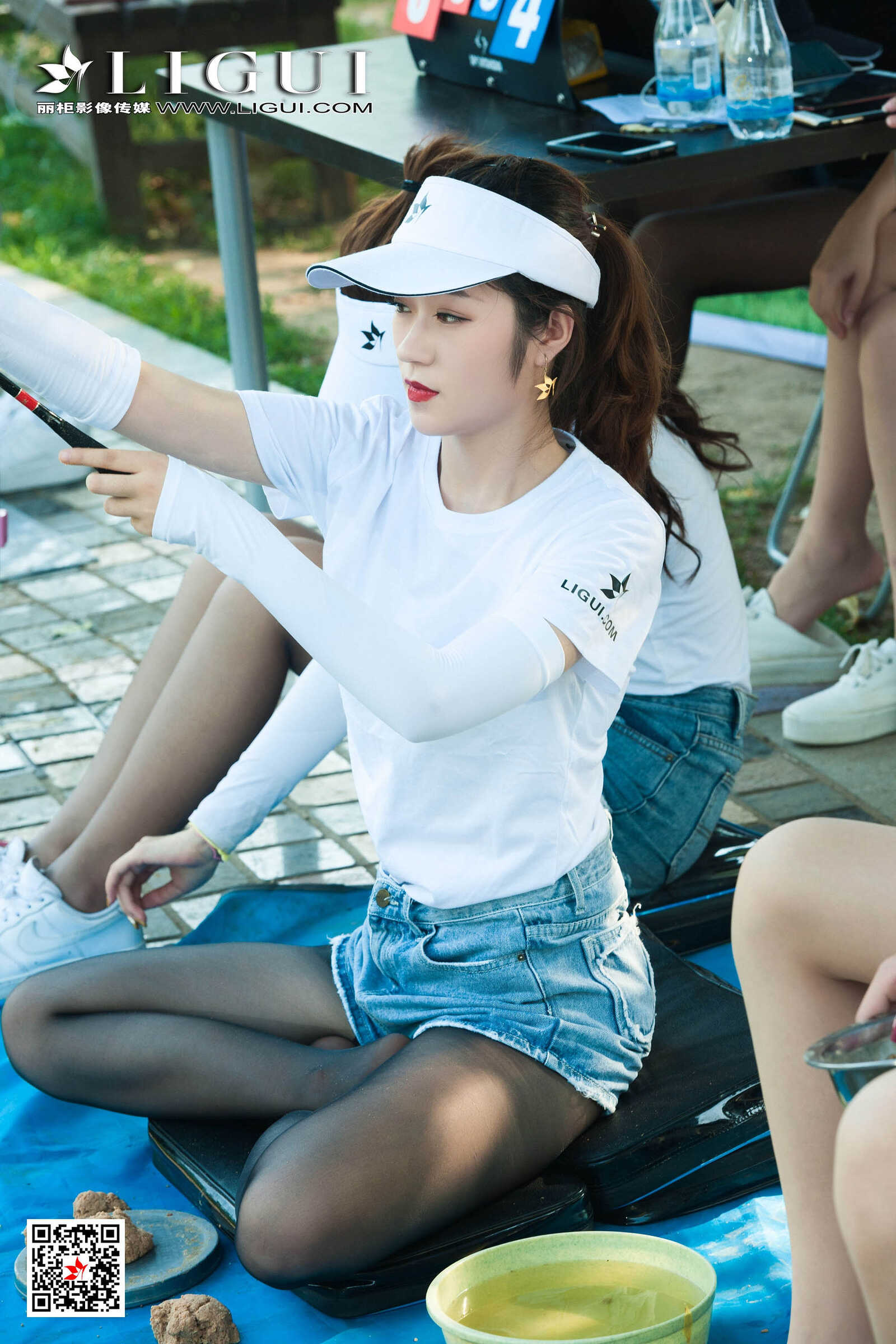 文静&amp;amp;然然《垂钓园丝足》 [丽柜LIGUI] 网络丽人第17张