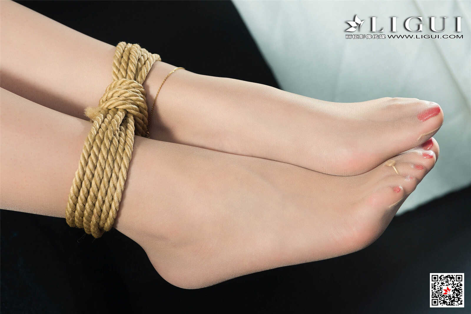 Model 允娜《OL绳艺捆绑》 [丽柜美束LIGUI] 网络丽人第3张