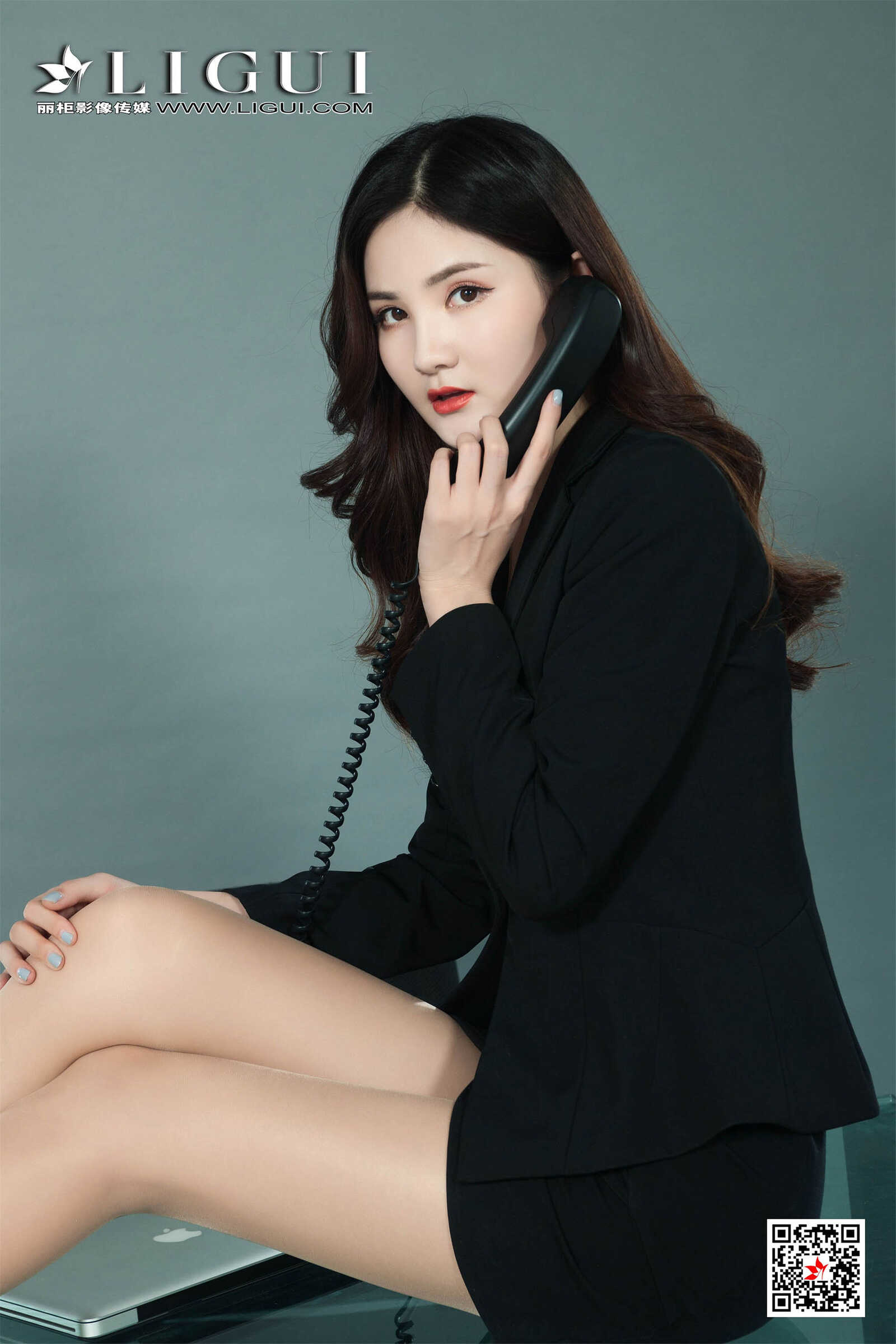 Model 安妮《白领OL丝足》 [丽柜LIGUI] 网络丽人 写第12张