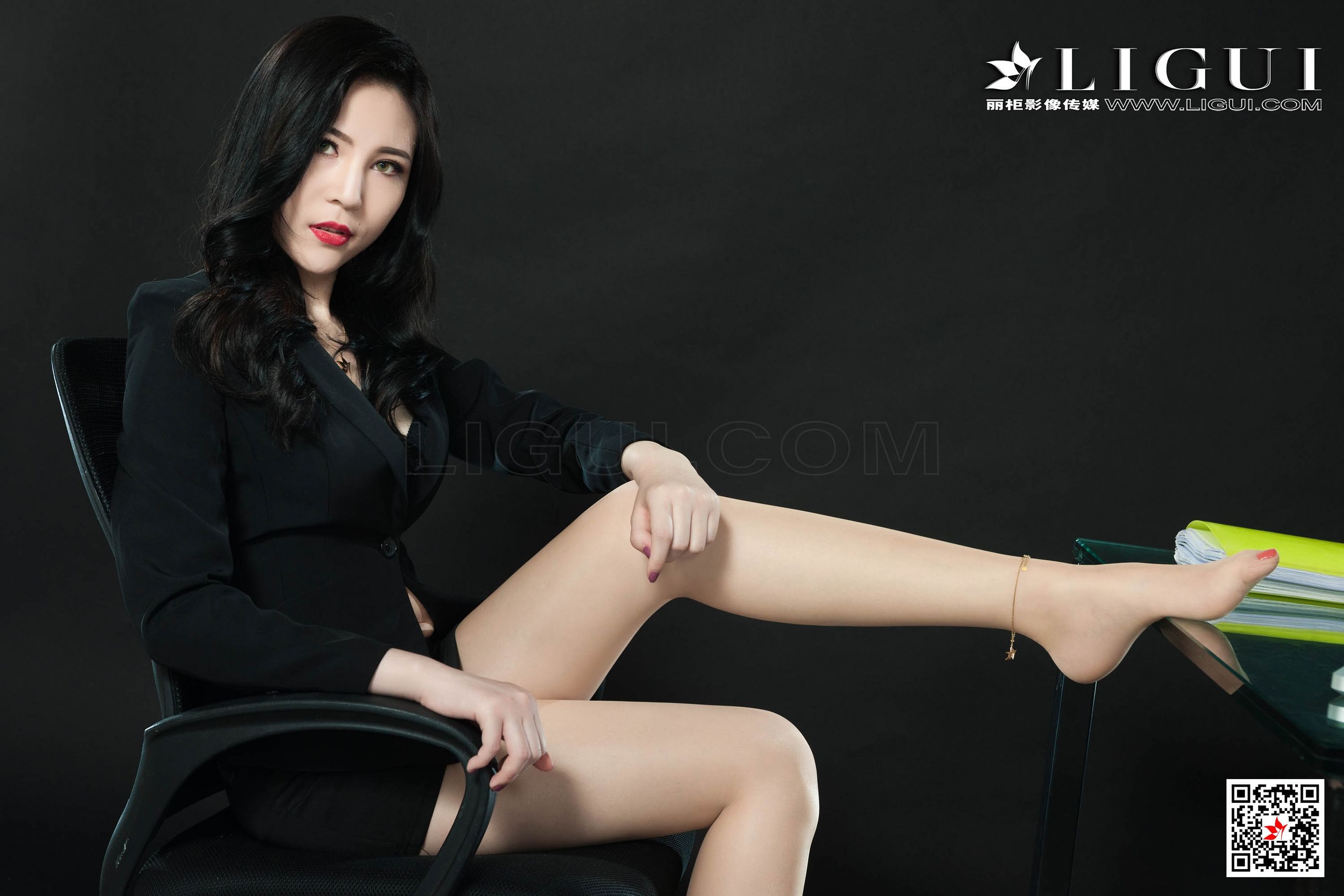 模特呢楠《肉丝长腿OL女郎》 [丽柜LIGUI] 网络丽人第8张