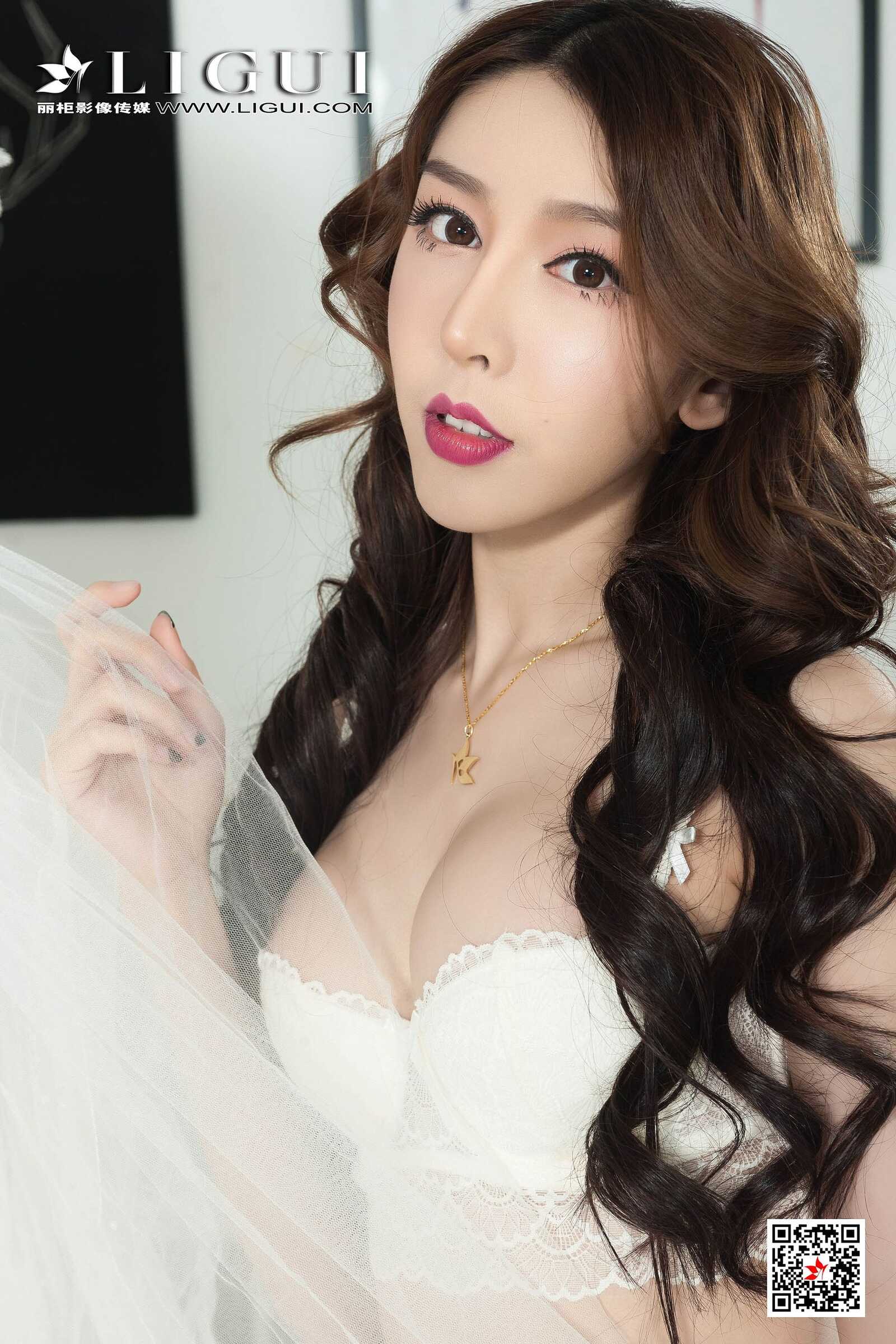 Model 兔子《肉丝袜诱惑》 [丽柜LiGui] 网络丽人第19张