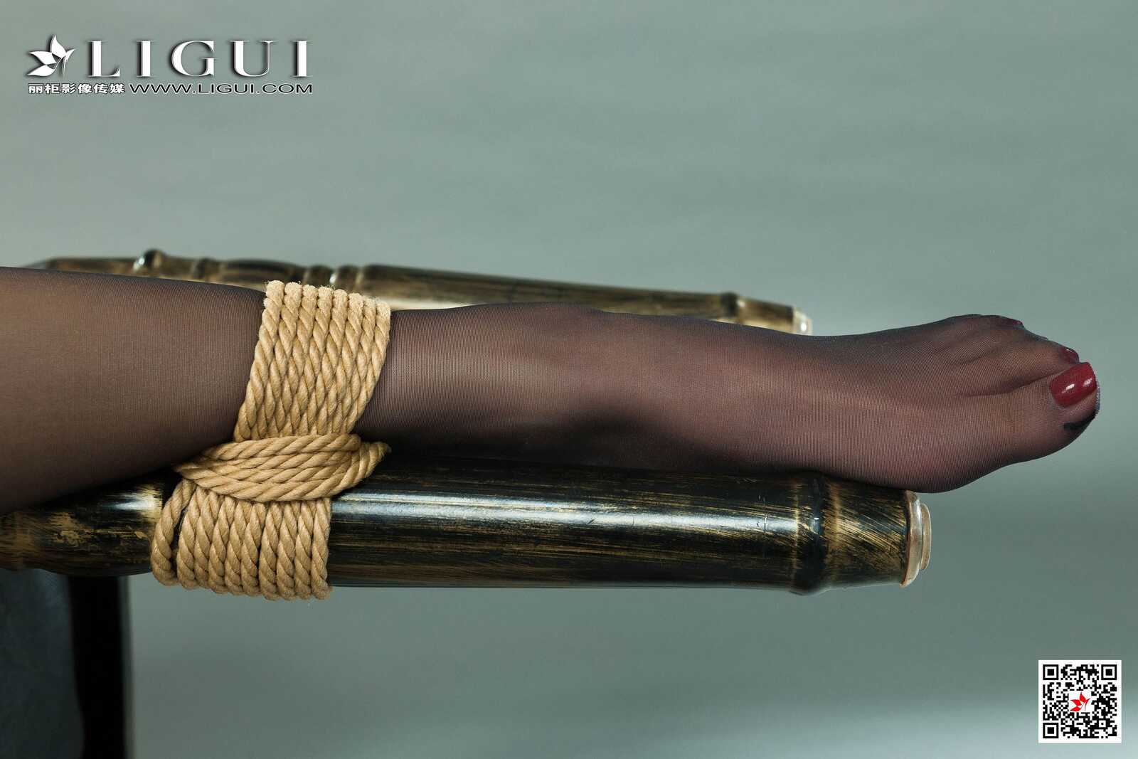 轩轩《黑丝OL捆绑绳艺》 [丽柜Ligui] 写真集第2张