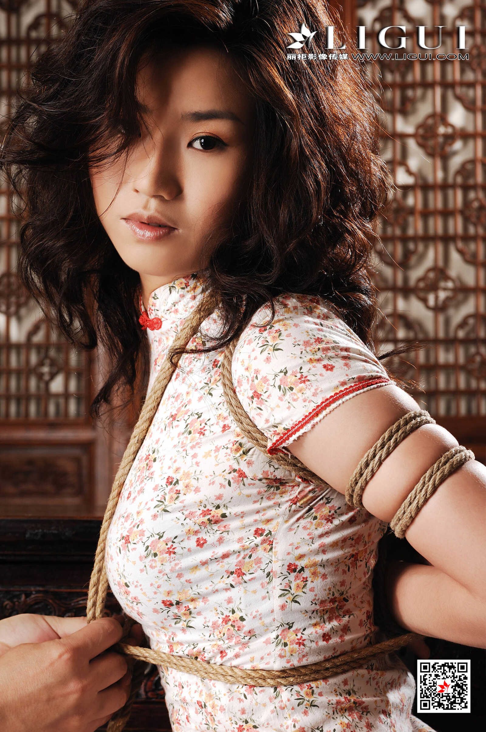 由美《旗袍&amp;amp;束缚》 [丽柜Ligui] 精品图集 写真第7张