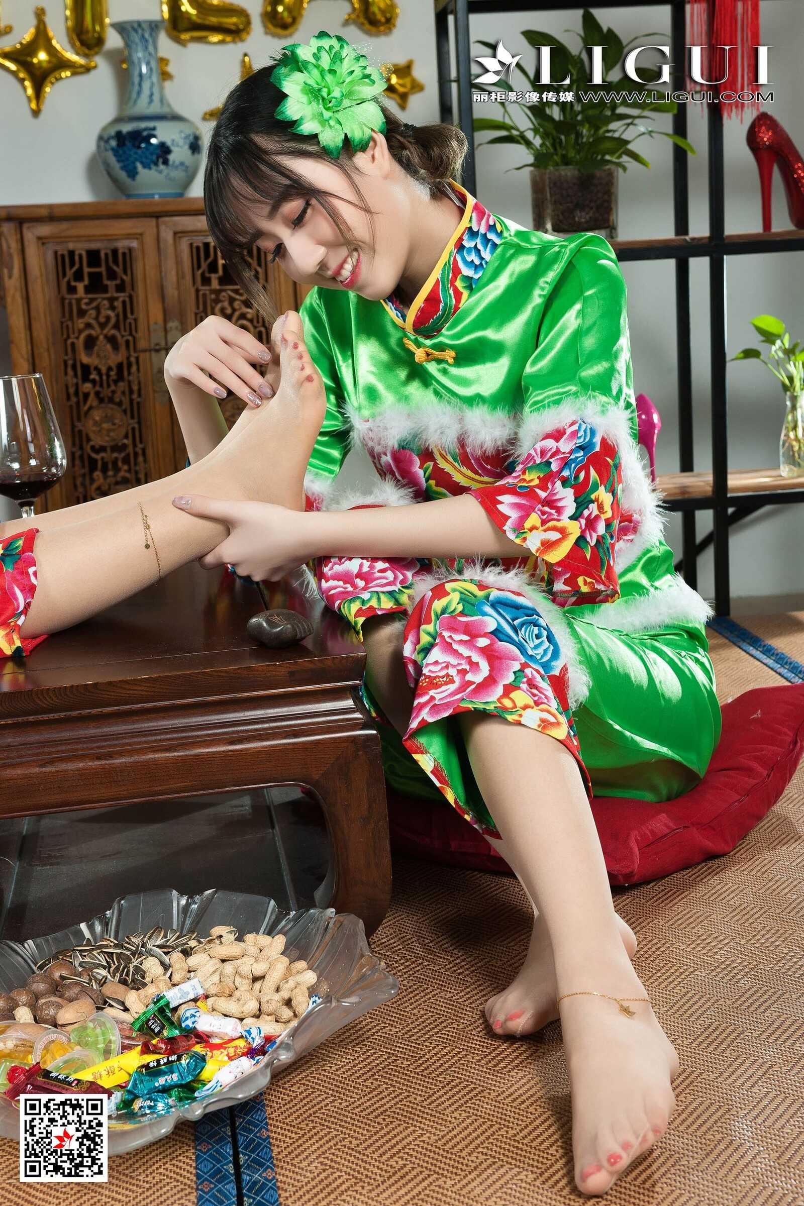 媛媛&amp;amp;鱼妹《新春丝足福利》 [丽柜Ligui] 网络丽第3张