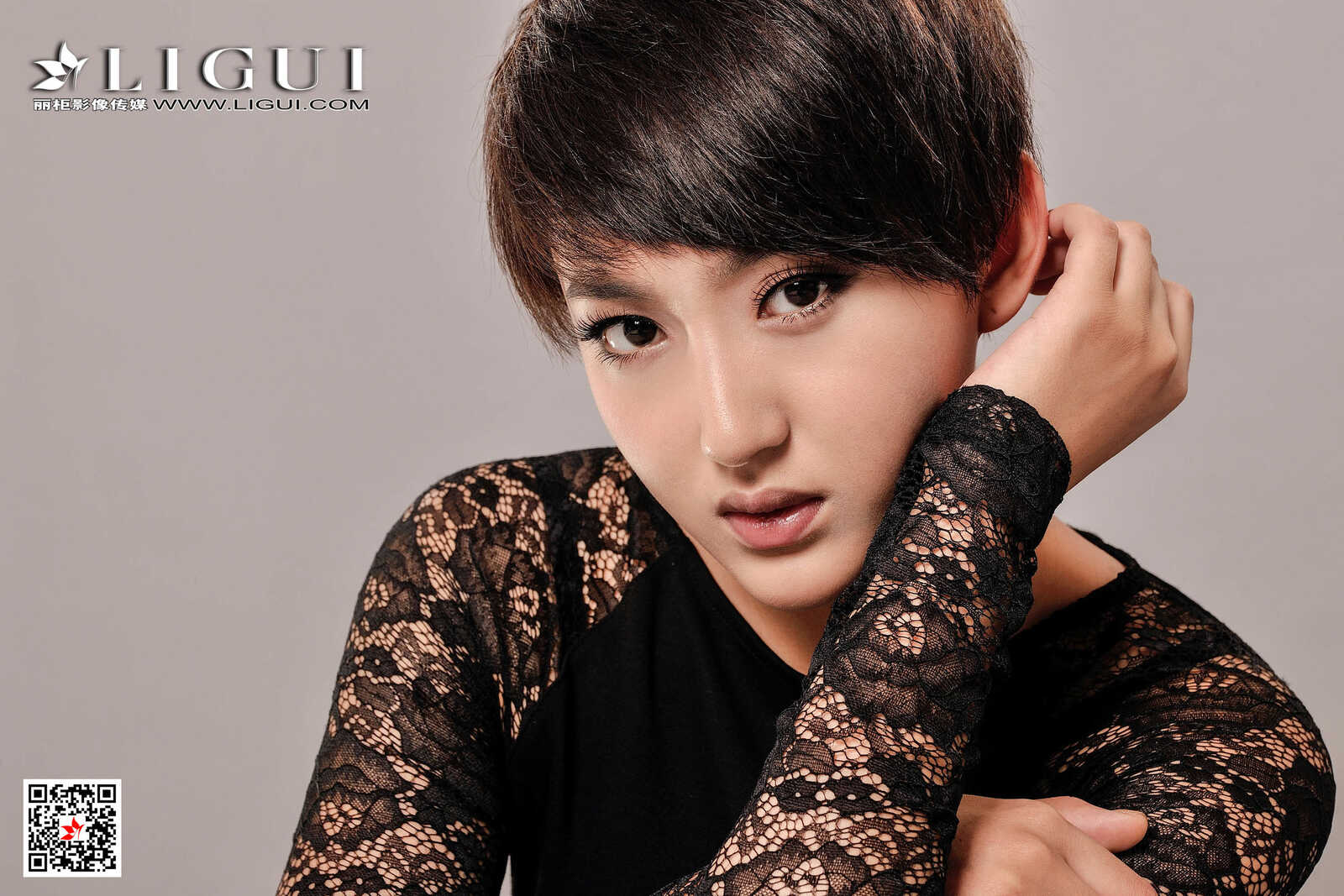 Model 晓琪《黑色蕾丝》 [丽柜Ligui] 网络丽人 写真第13张
