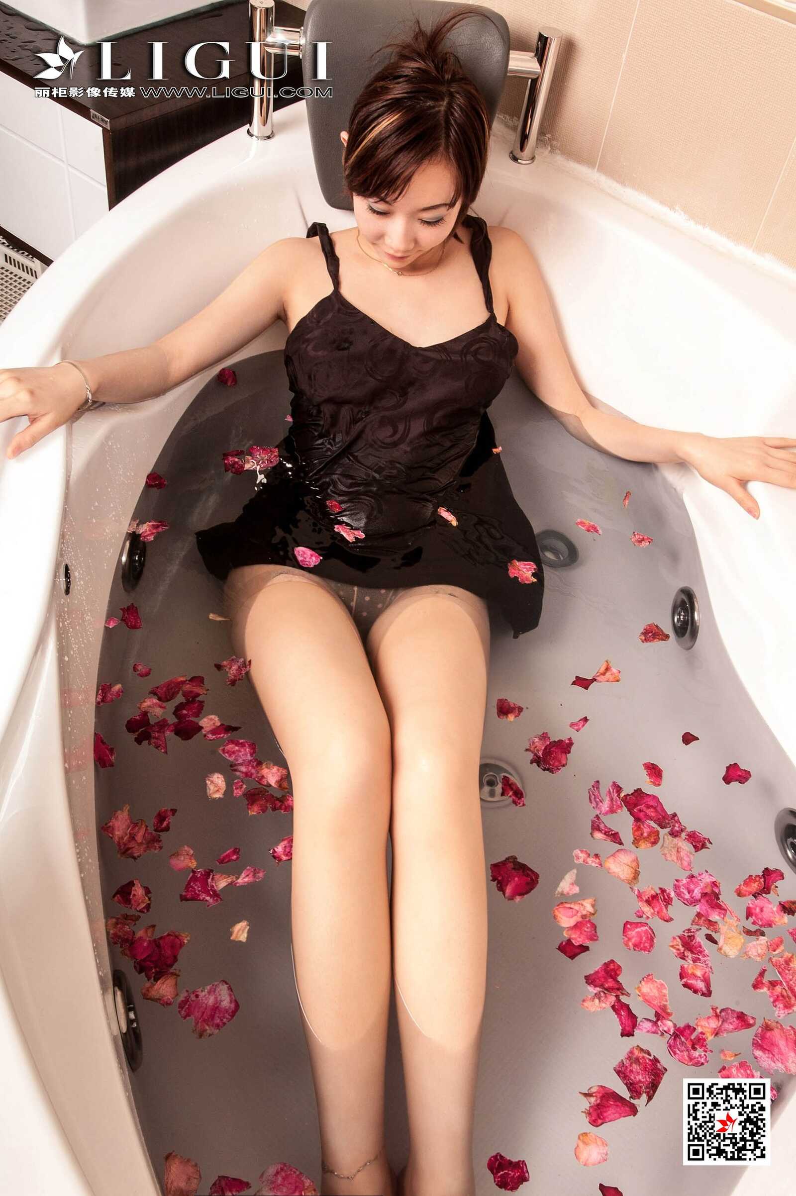Model 璐璐《浴缸迷情》 [丽柜Ligui] 写真集第7张
