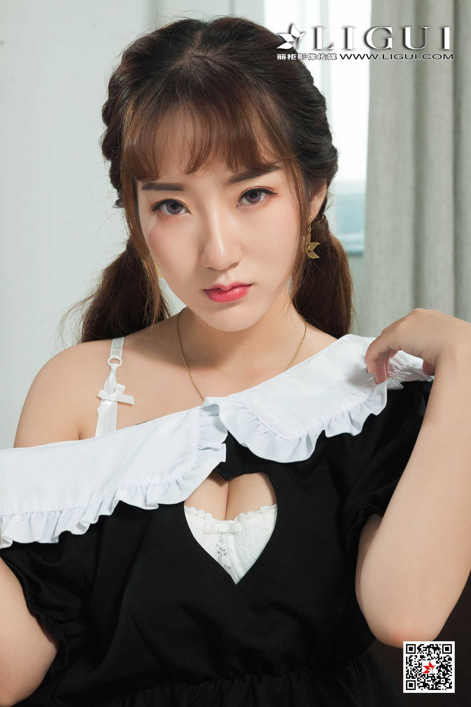 Model 汐汐《女仆变身》 [丽柜Ligui] 写真集第18张