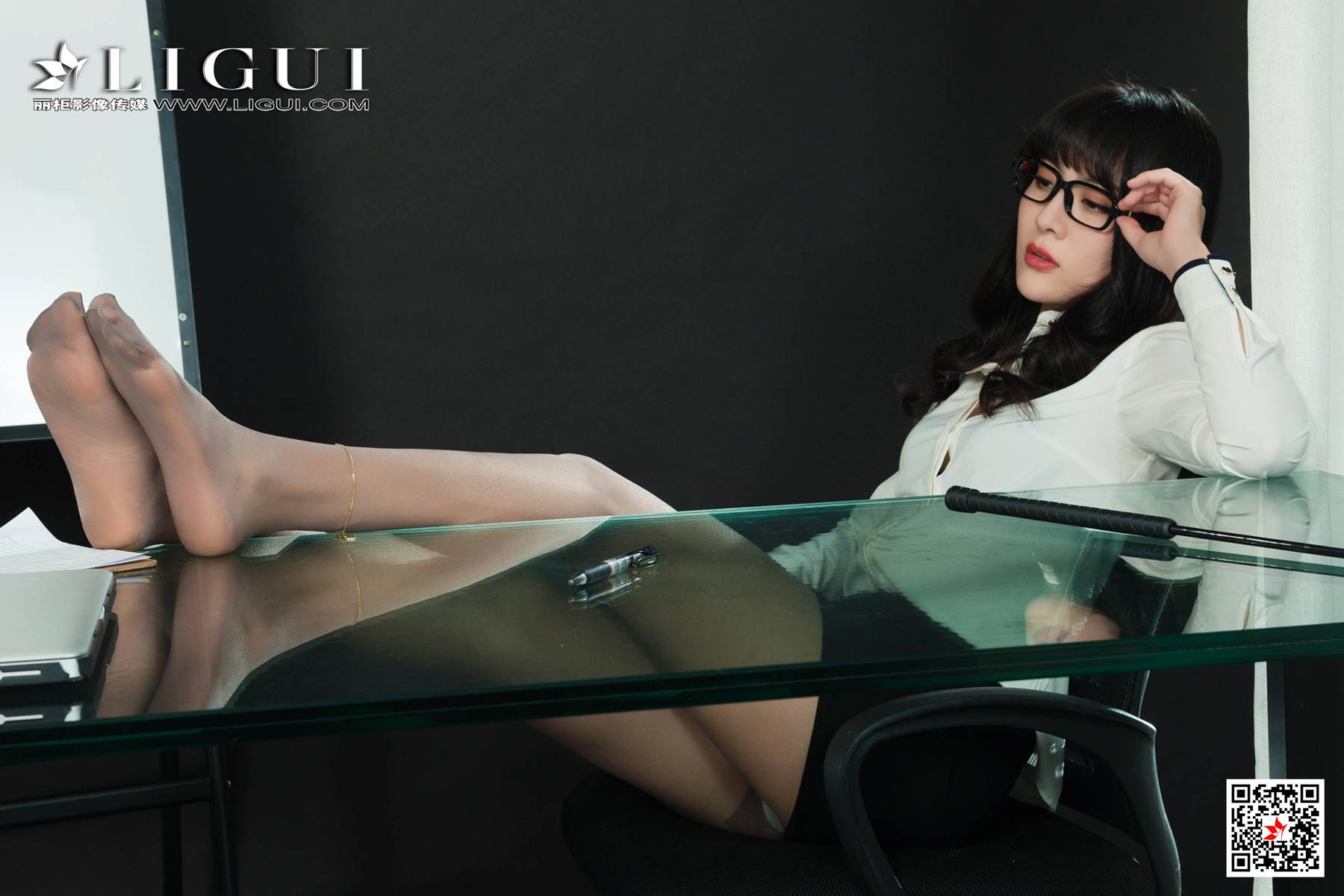 [Ligui丽柜] 2020.11.16《寂寞的职员》芒果 在线浏览第5张