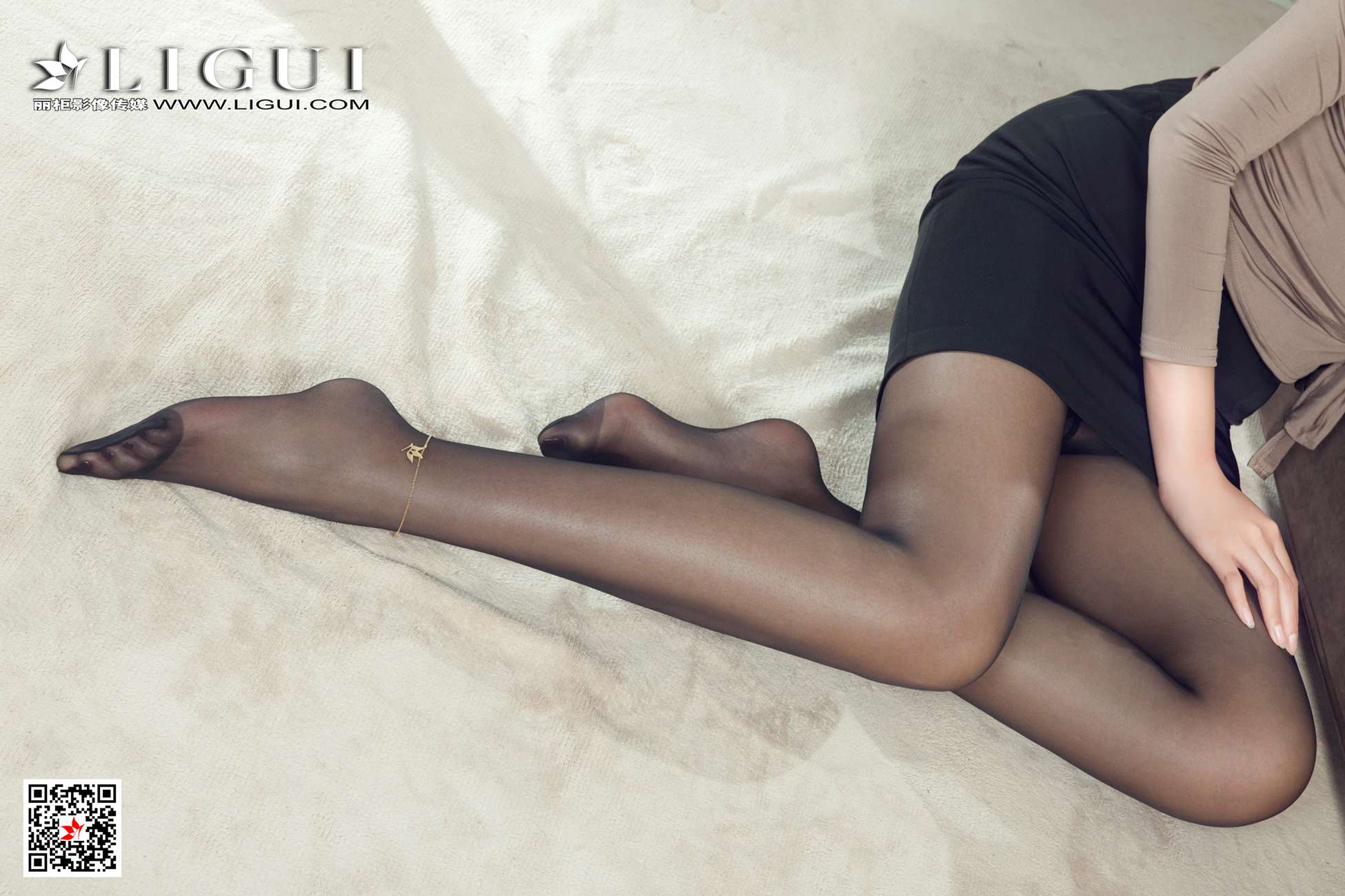 [Ligui丽柜] 2021.02.01 《职场新秀》嘤嘤 [56P]第11张