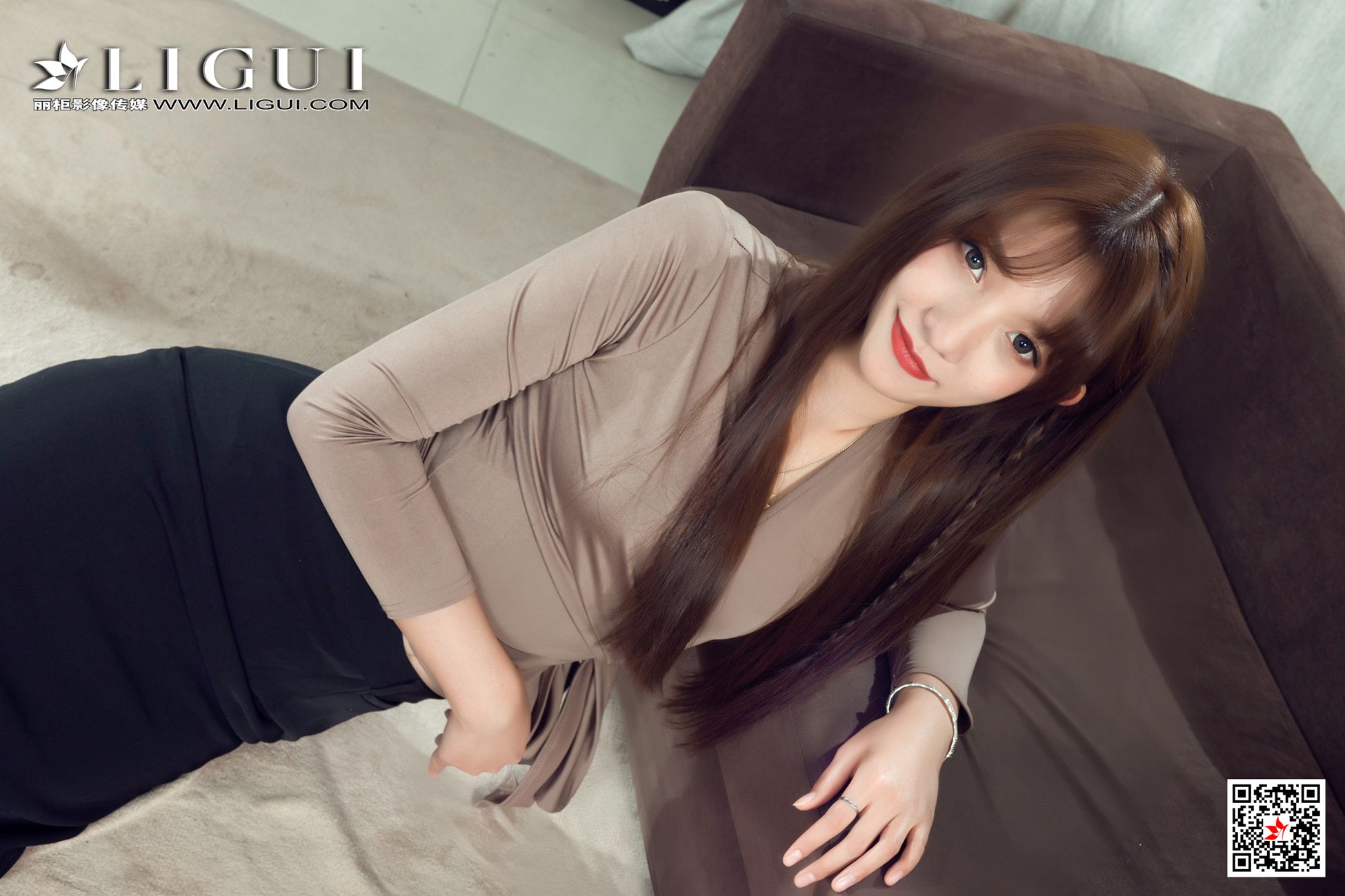 [Ligui丽柜] 2021.02.01 《职场新秀》嘤嘤 [56P]第6张