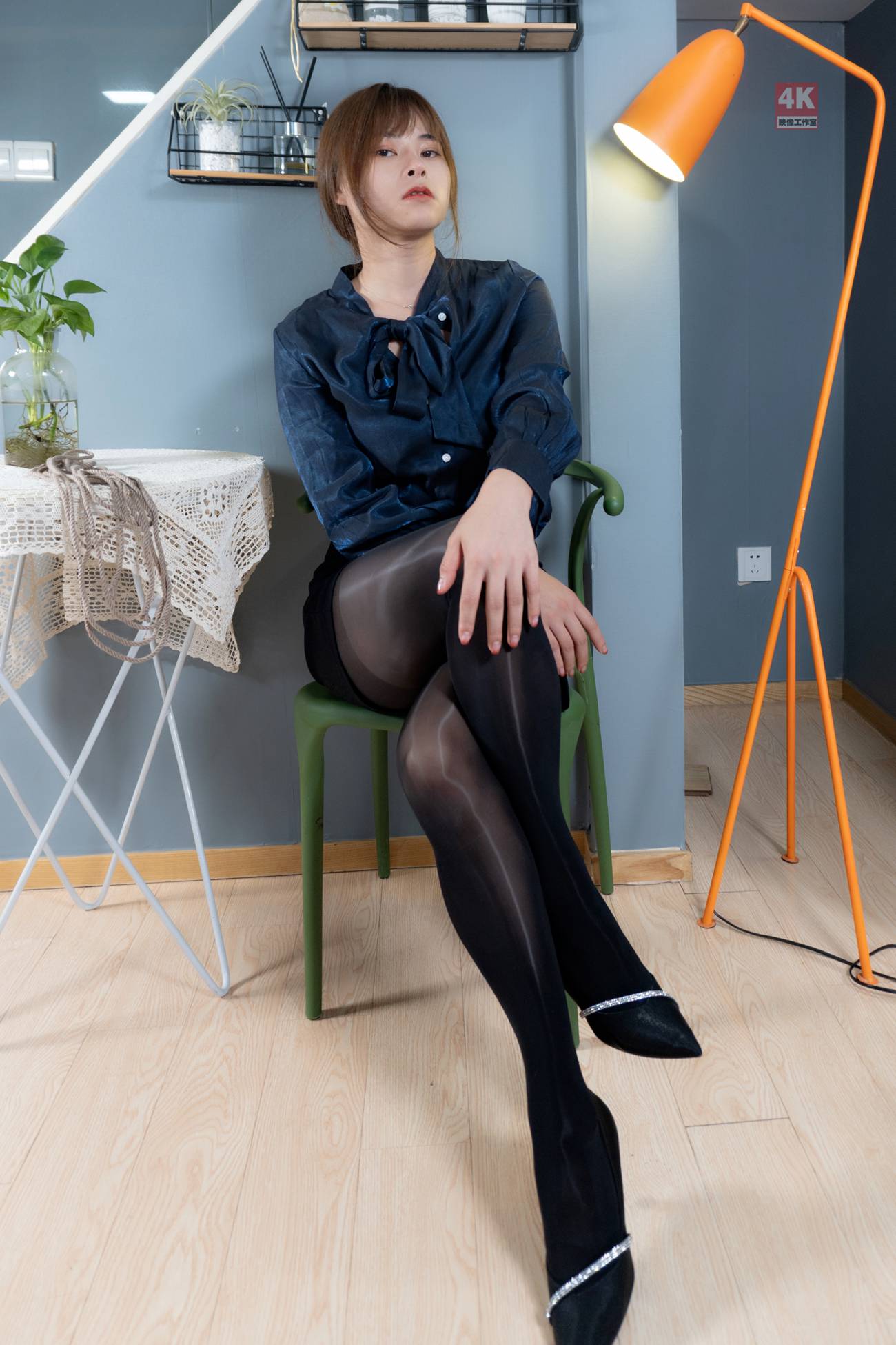 [Ligui丽柜]网络丽人 2021.06.22 Model《黑秘书 ro 白秘第6张