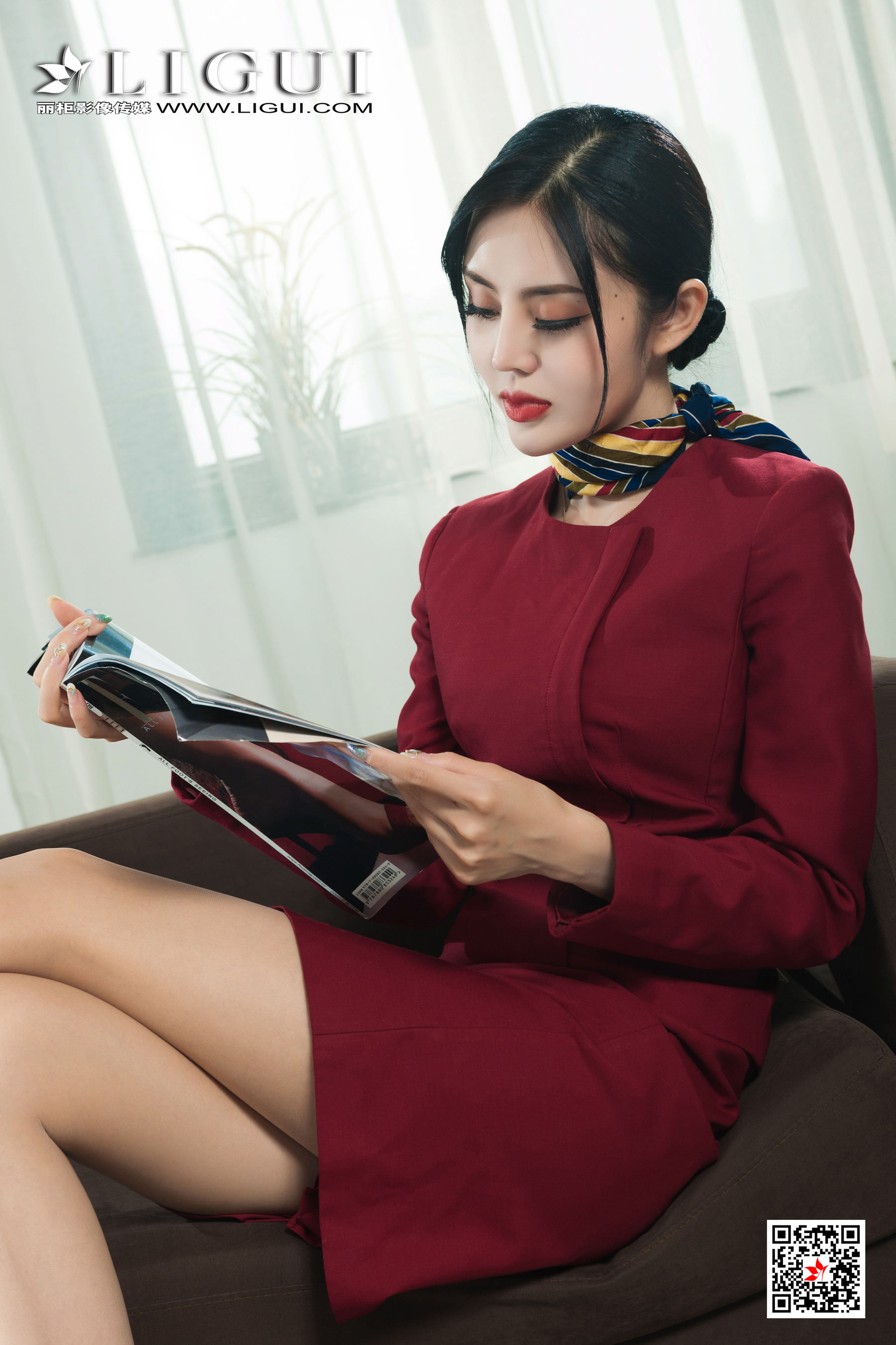 [丽柜Ligui] 2021.10.04 Model 凉儿 丝足美腿套图第19张