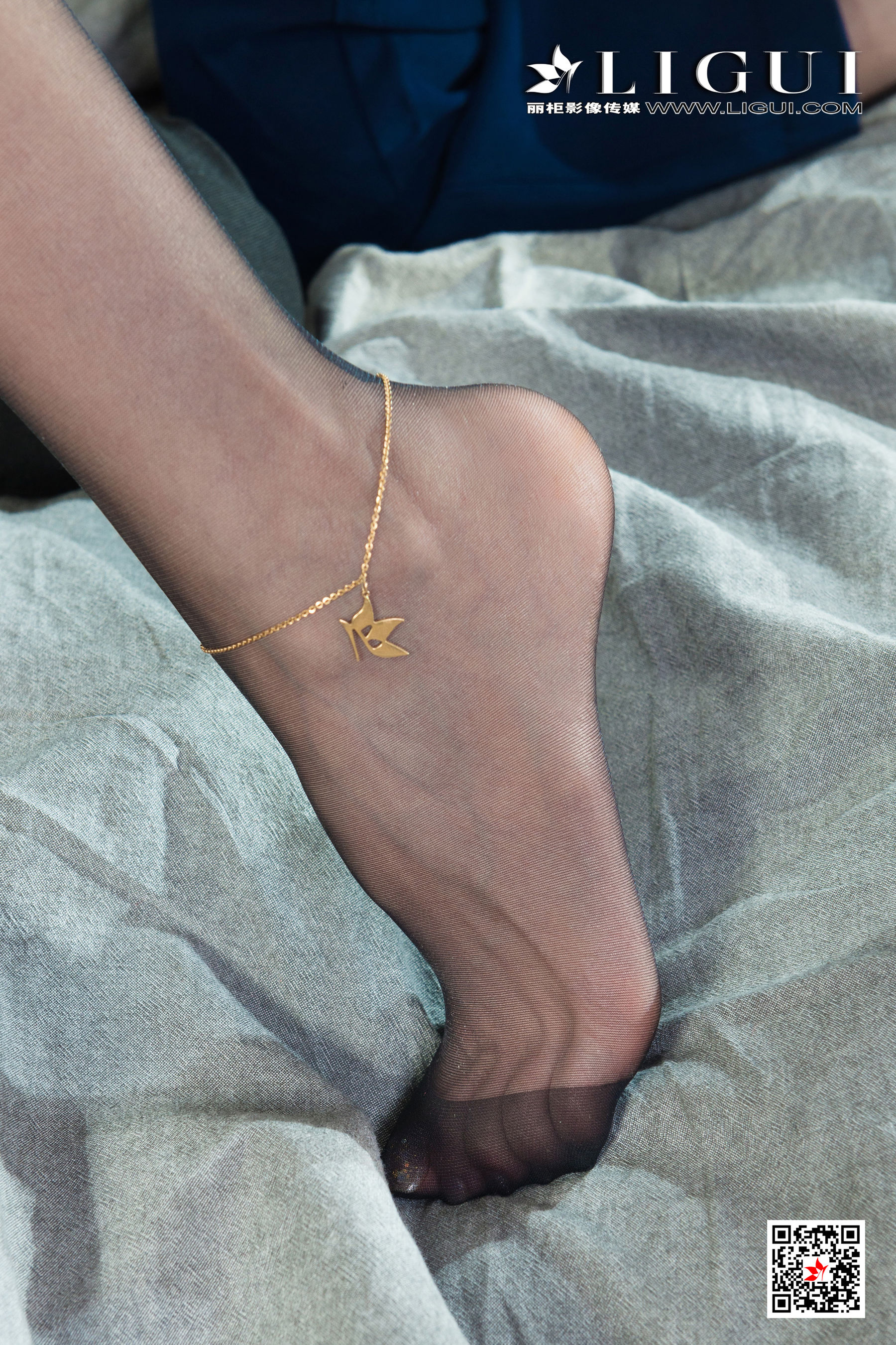 [丽柜Ligui] 凉儿&amp;苏黎 《双生花-欲望香丝》 丝袜写真第27张