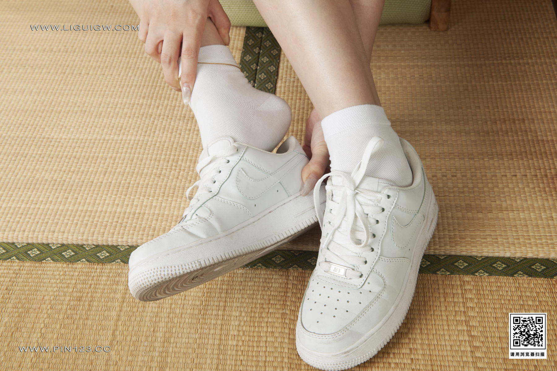 [Ligui丽柜] 2023.11.13《邂逅玉足》私人定制 柒柒第19张