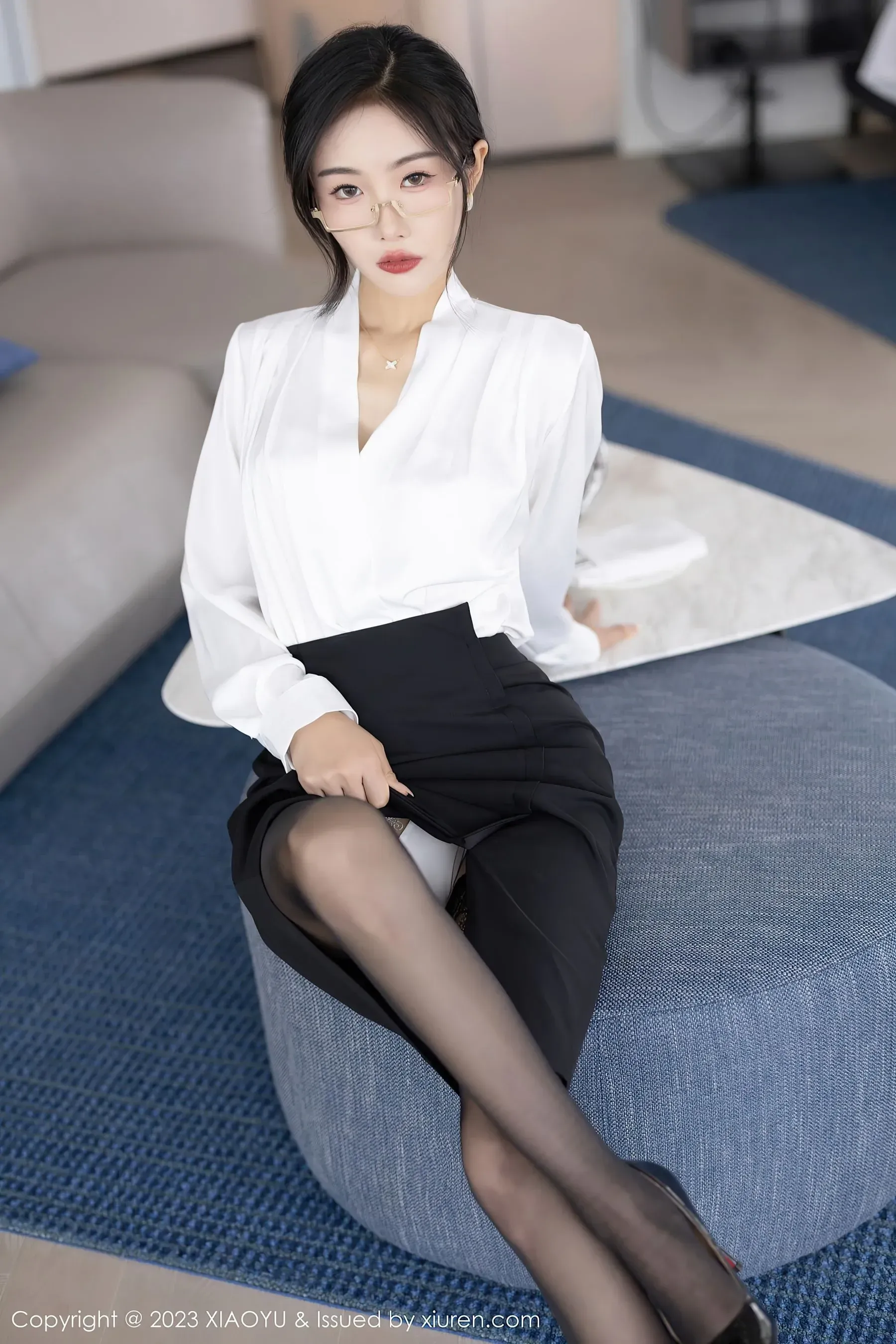  语画界 VOL.1005 苏苏阿 短裙美臀第27张