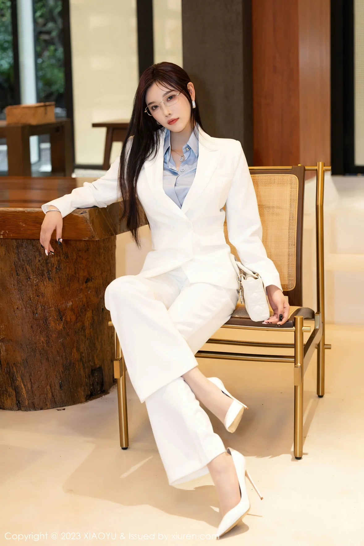  XIAOYU 语画 Vol.1065 杨晨晨Yome 白色简约OL贵州旅拍 [86P]第4张