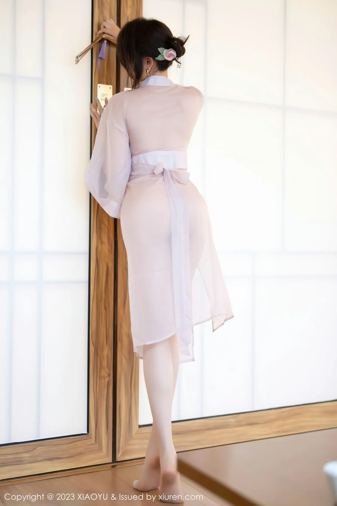  XIAOYU 语画 Vol.1076 徐莉芝Booty 轻透薄纱服饰性感写真 [85P]第1张