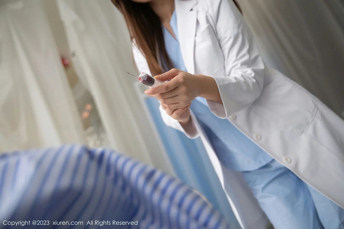  XiuRen 秀人 No.6849 绮里嘉ula 美女医生装扮性感写真 [84P]第3张