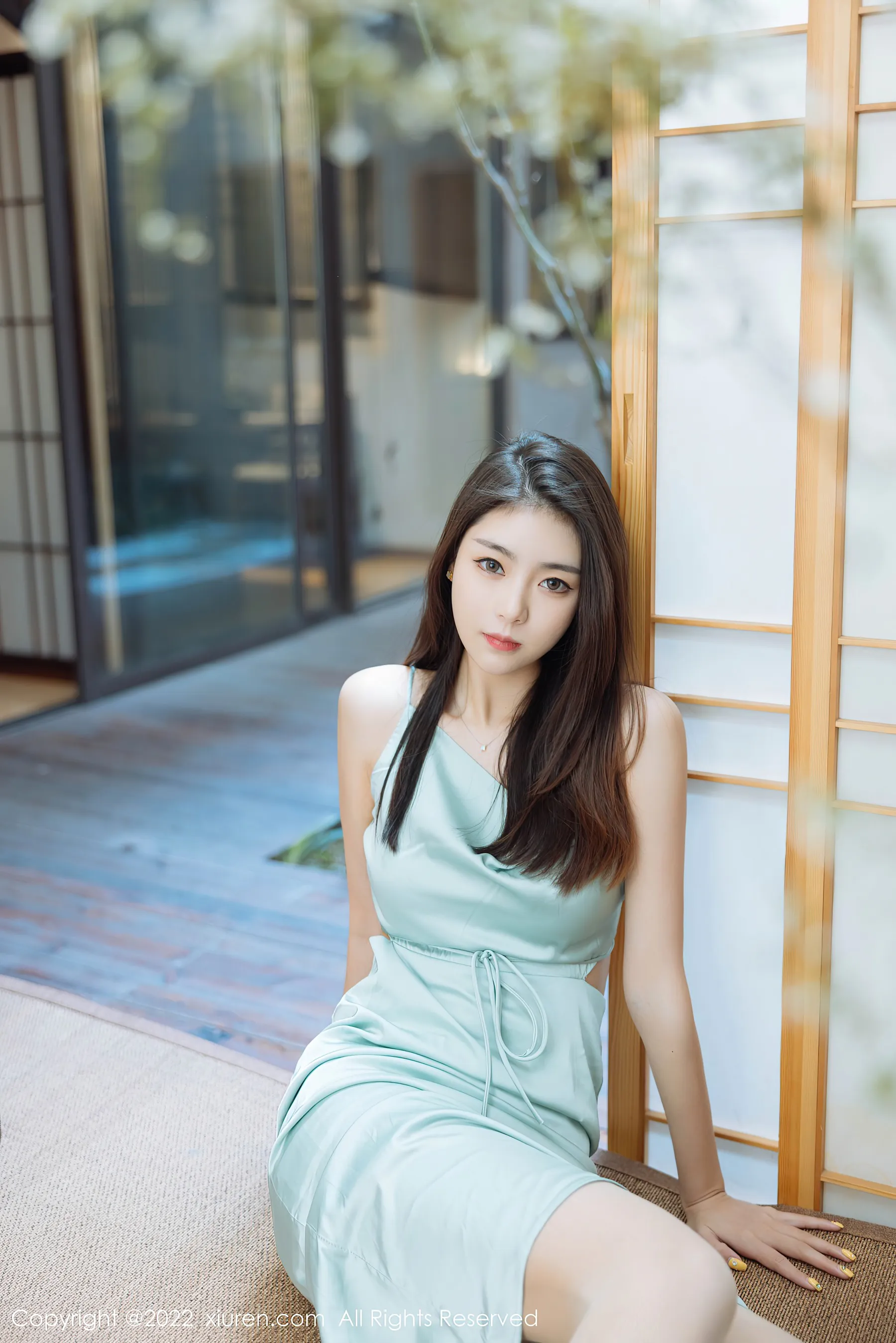  秀人网 No.4832 可樂Vicky 黑丝美腿第12张