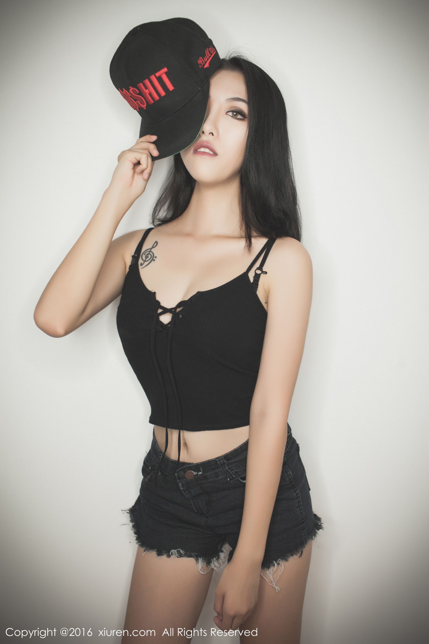  BOBO_xk(黎蒨垚)《热裤+内衣系列》 秀人网 No.617第2张