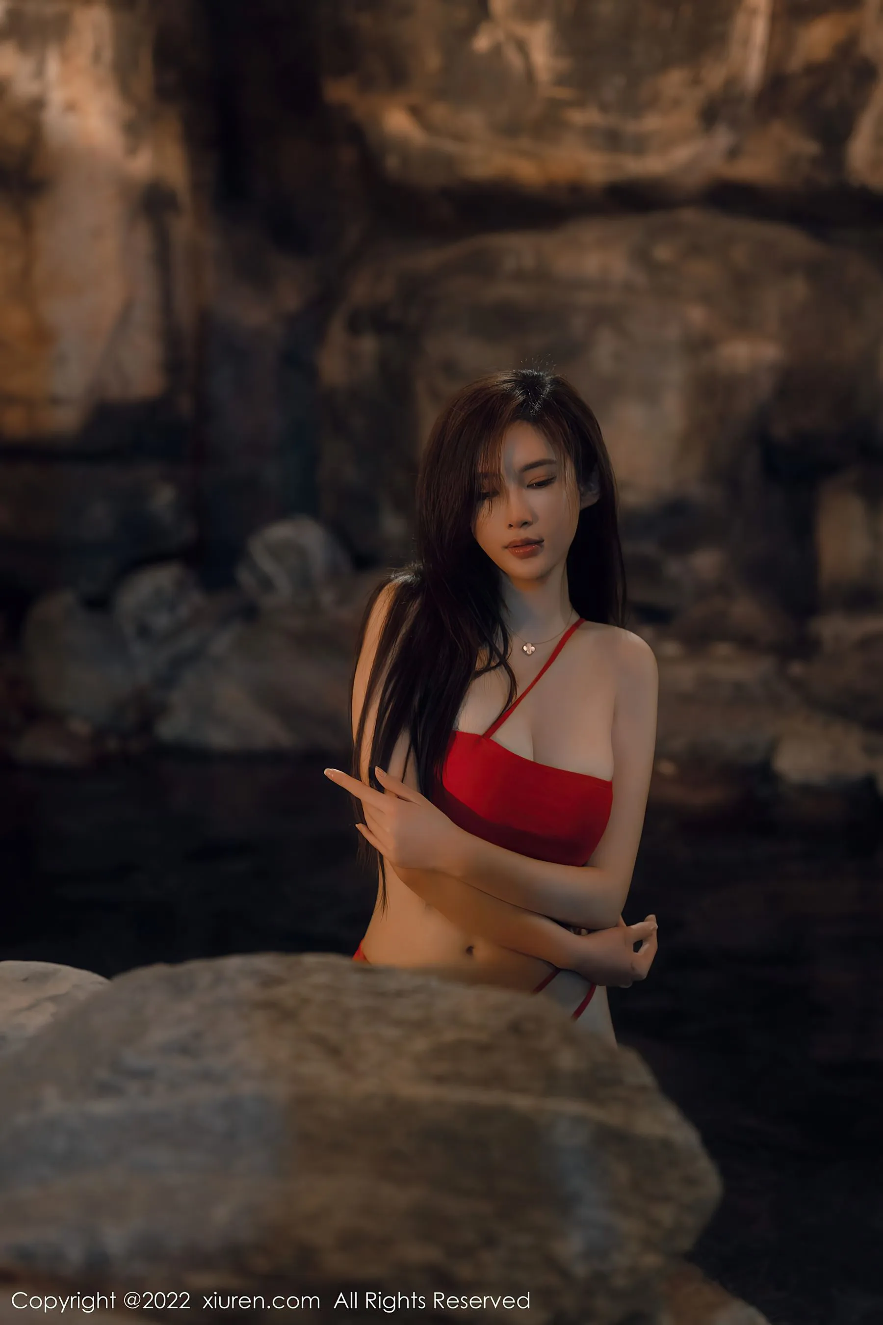 秀人网 No.6014 Carol周妍希 温泉写真第9张