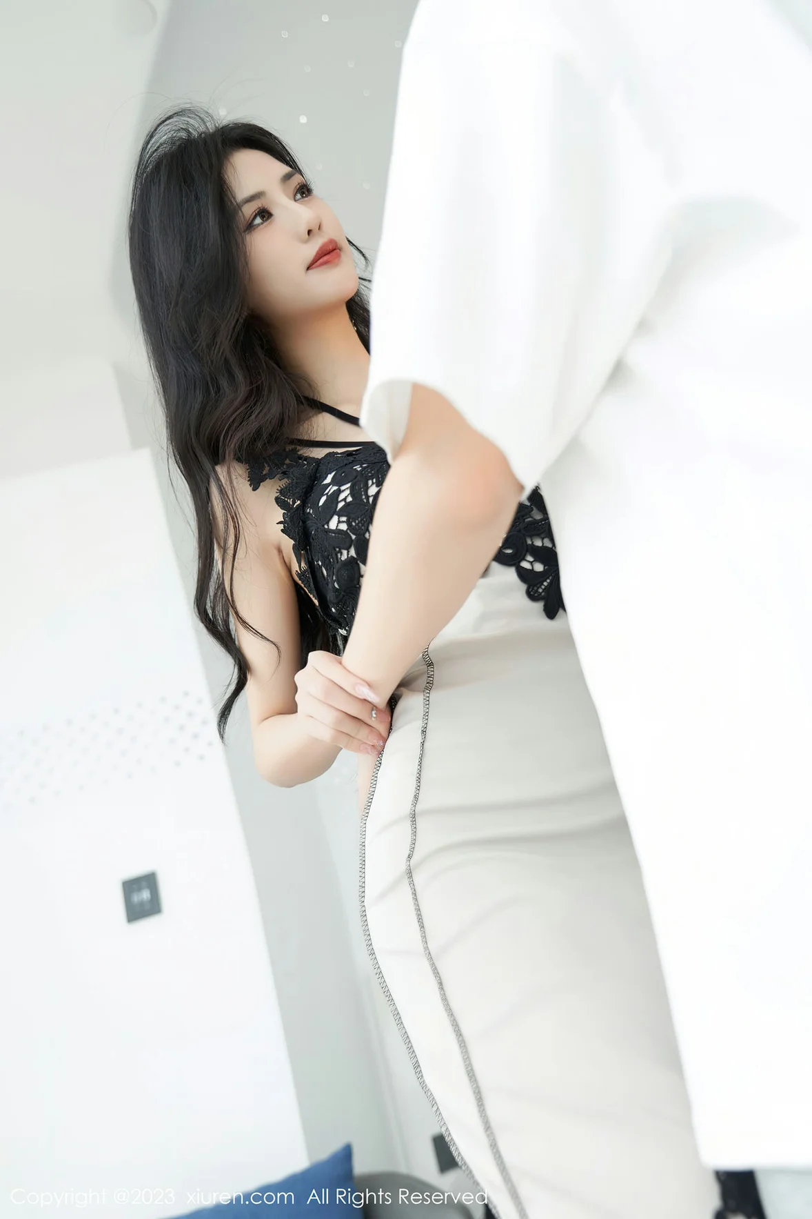  秀人网 No.7316 浅浅Danny 黑白拼色短裙性感写真 [85P]第10张