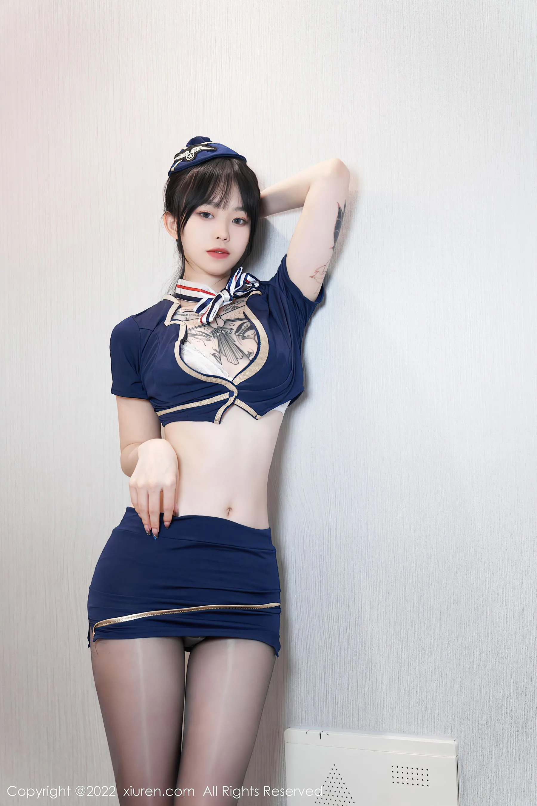  秀人网 No.5352 奶瓶. 制服美腿第11张