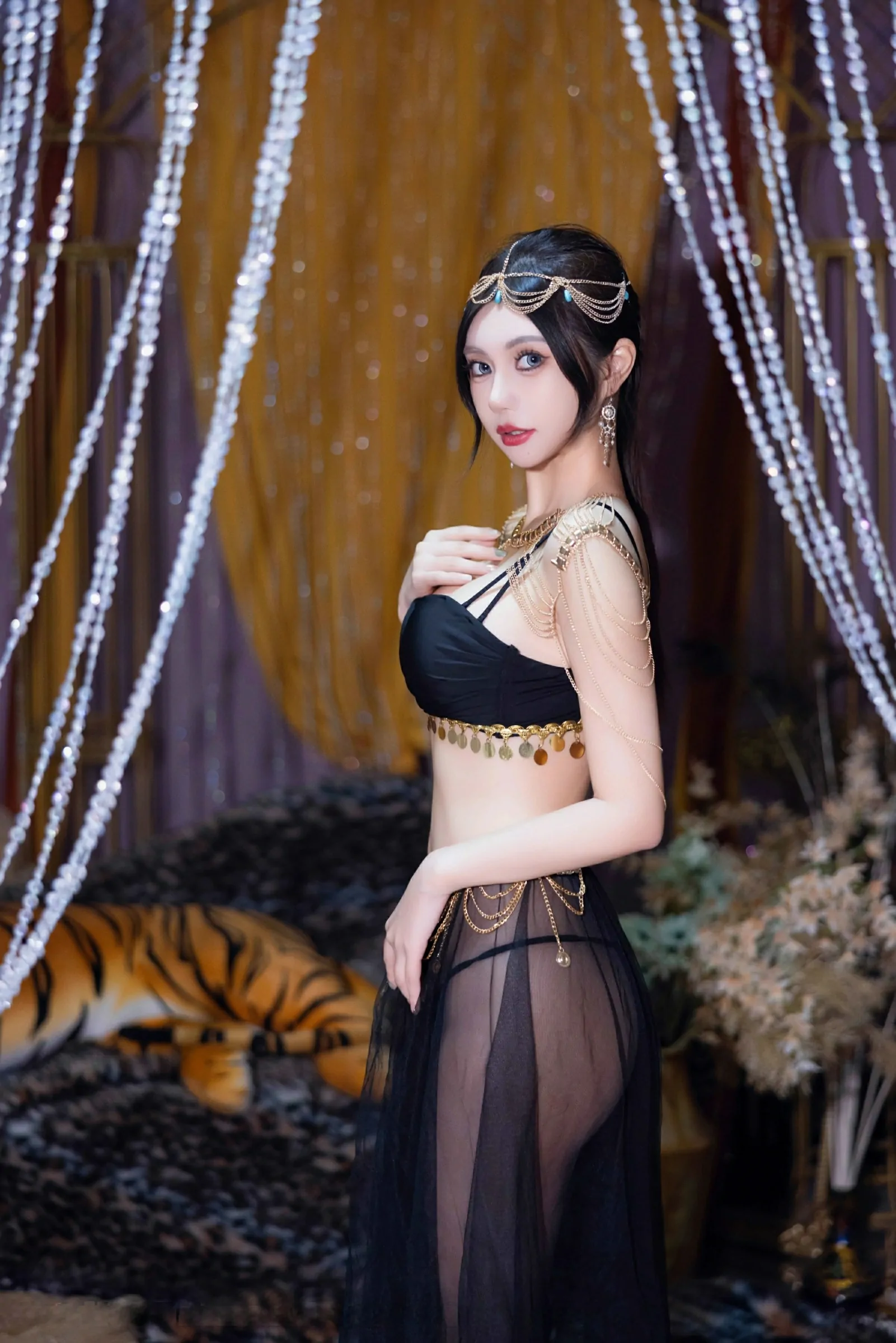  XiuRen 秀人 No.10018 绮里嘉ula [79P]第2张