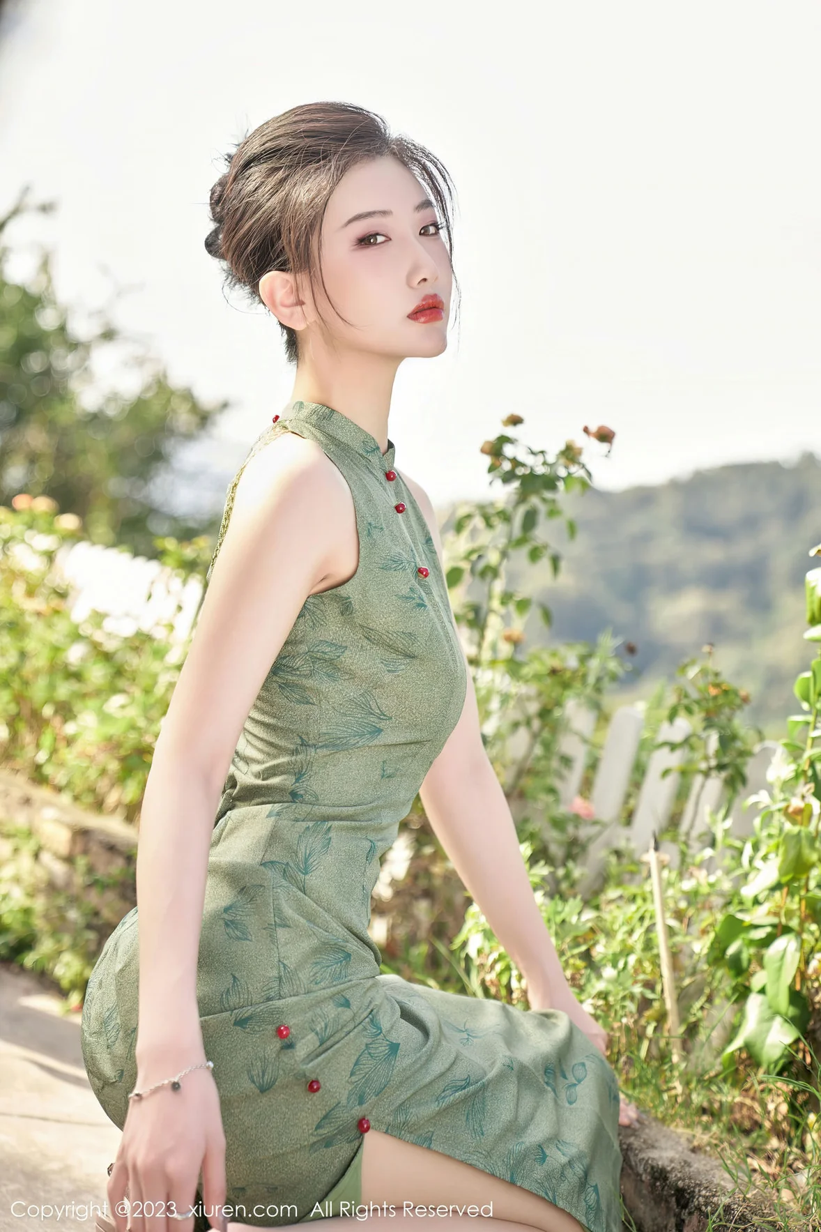  XiuRen 秀人 No.7181 沈青黛 翠绿色旗袍性感写真 [99P]第8张