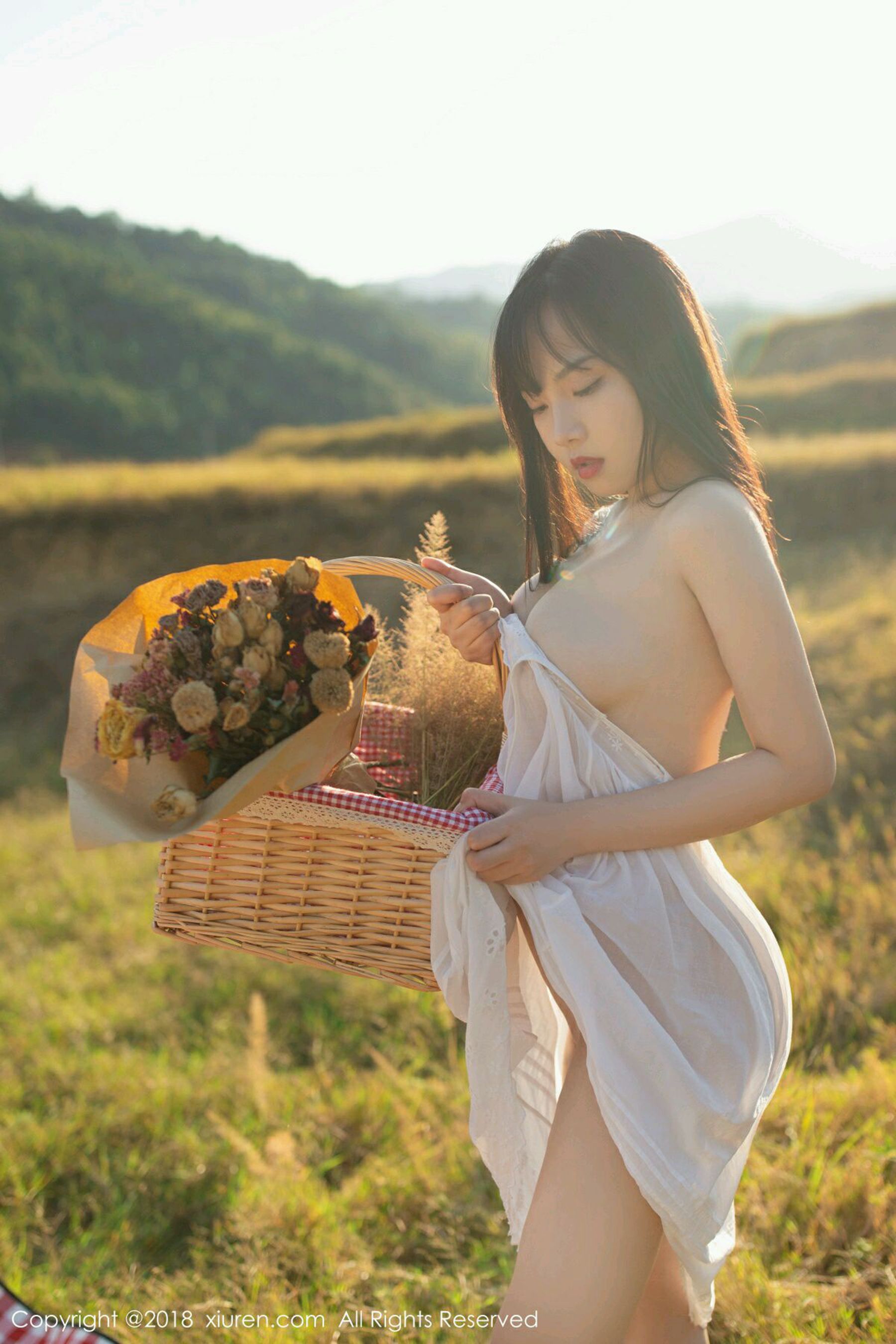  XiuRen 秀人网 No.1238 徐微微mia第3张