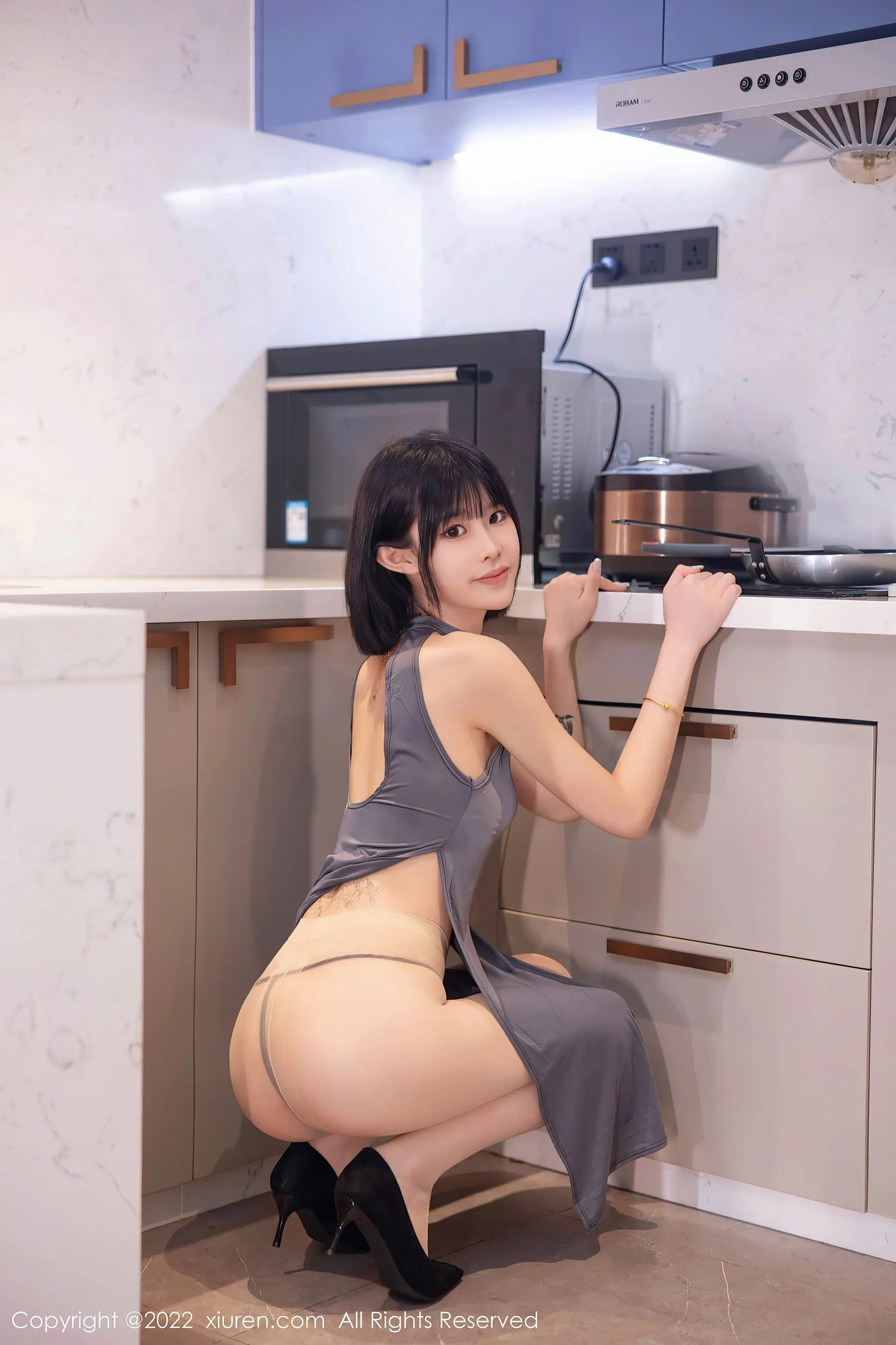  秀人网 No.5482 77qiqi 丝袜美腿第7张