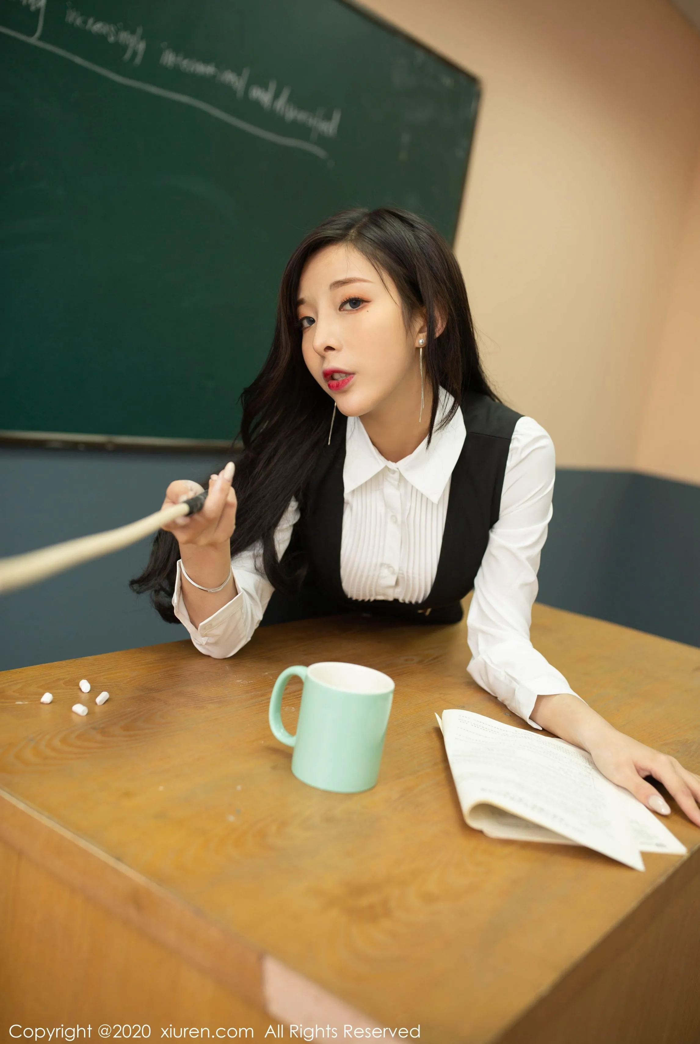 XIUREN秀人网 NO.2172 陈小喵第27张