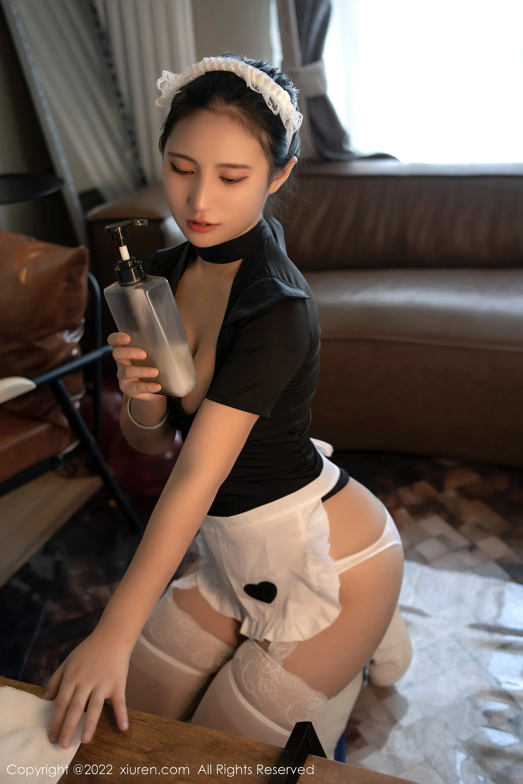  秀人网 No.4554 久久Aimee 女仆装第3张