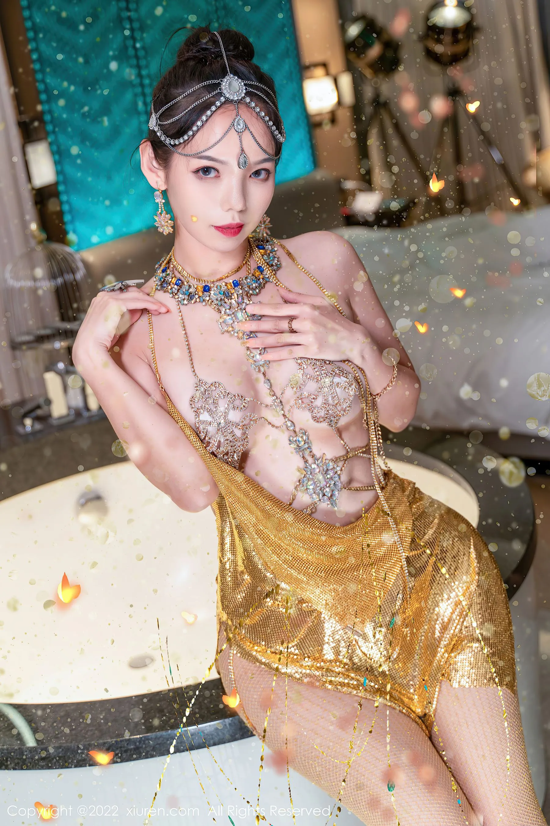  秀人网 No.5559 大美妞儿 美腿丰腴第18张