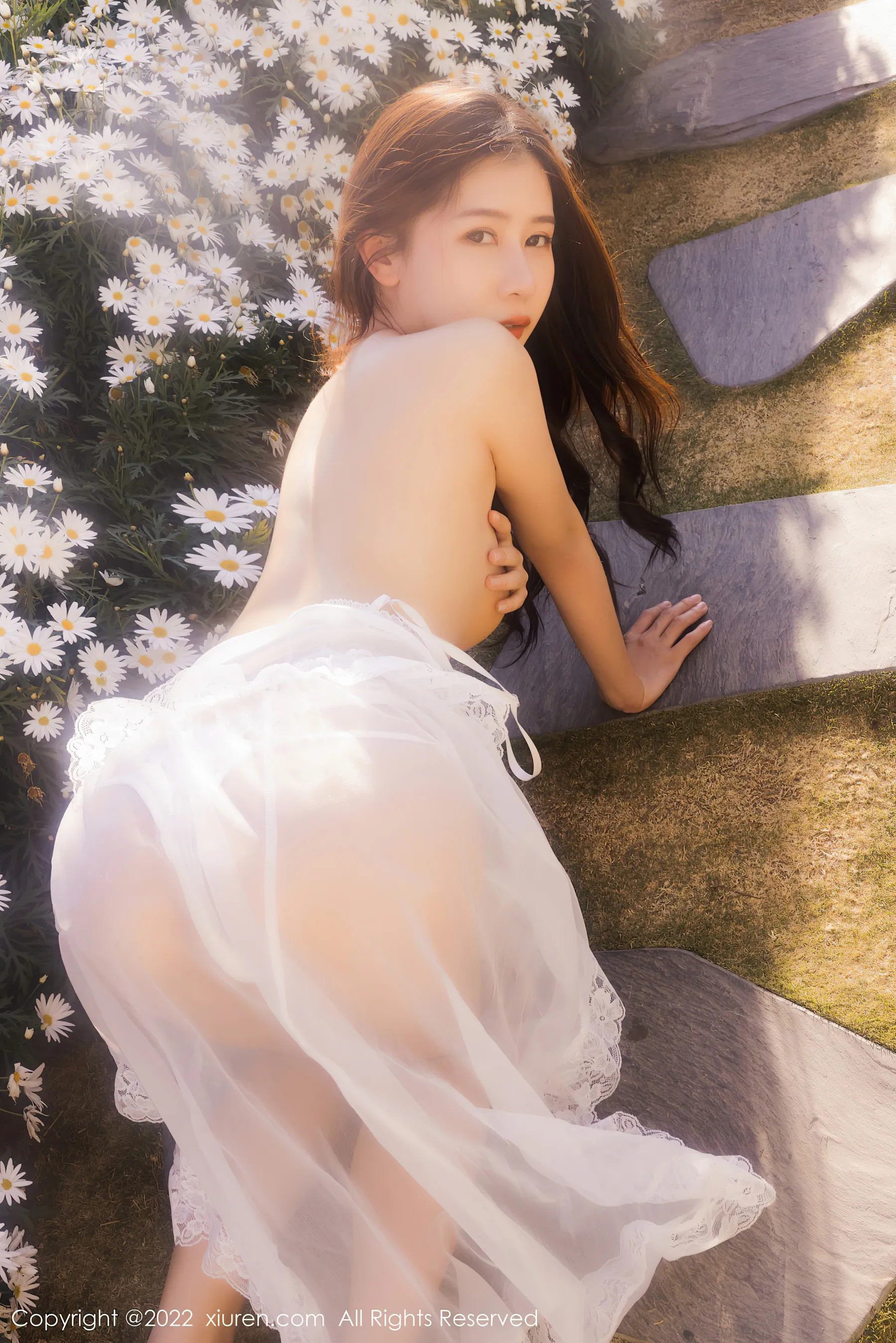  秀人网 No.4837 尹甜甜 可爱嫩模大理旅拍第14张