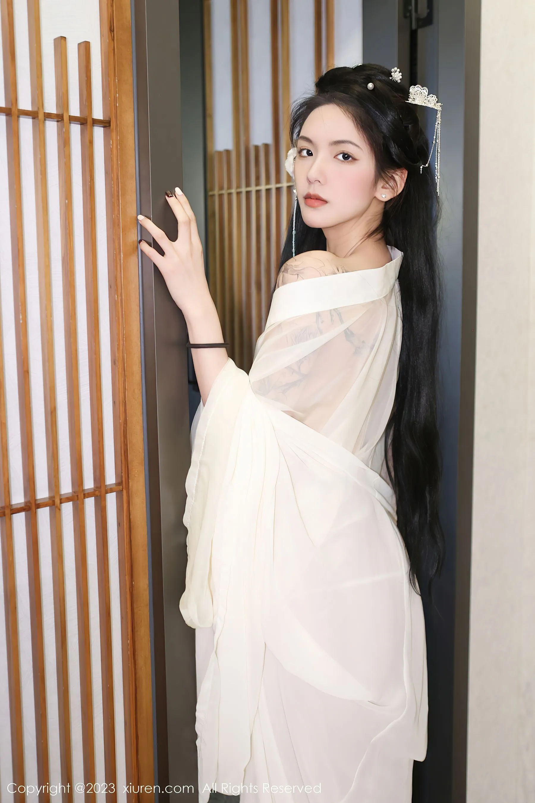  秀人网 No.6430 乔一一 古装美腿第21张