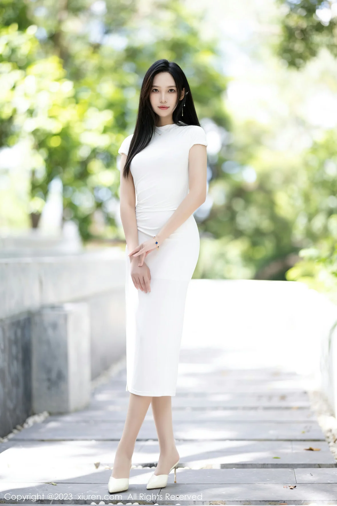  XiuRen 秀人 No.7139 郑颖姗Bev 原色丝袜丝性感写真 [84P]第1张