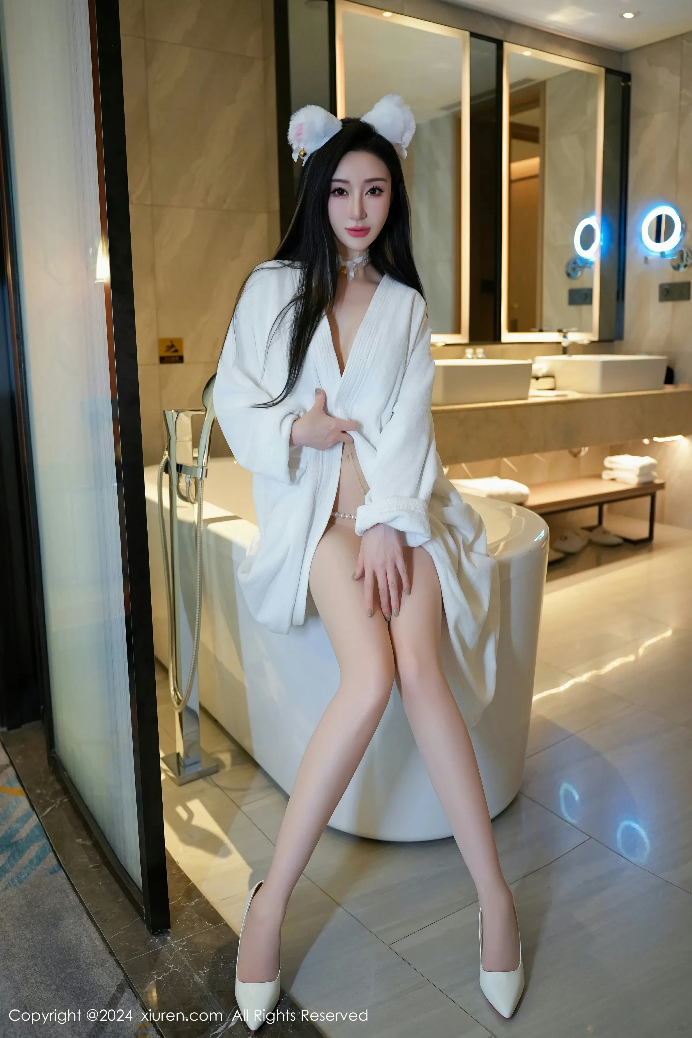  XiuRen 秀人 No.8679 田兮白 [124P]第26张