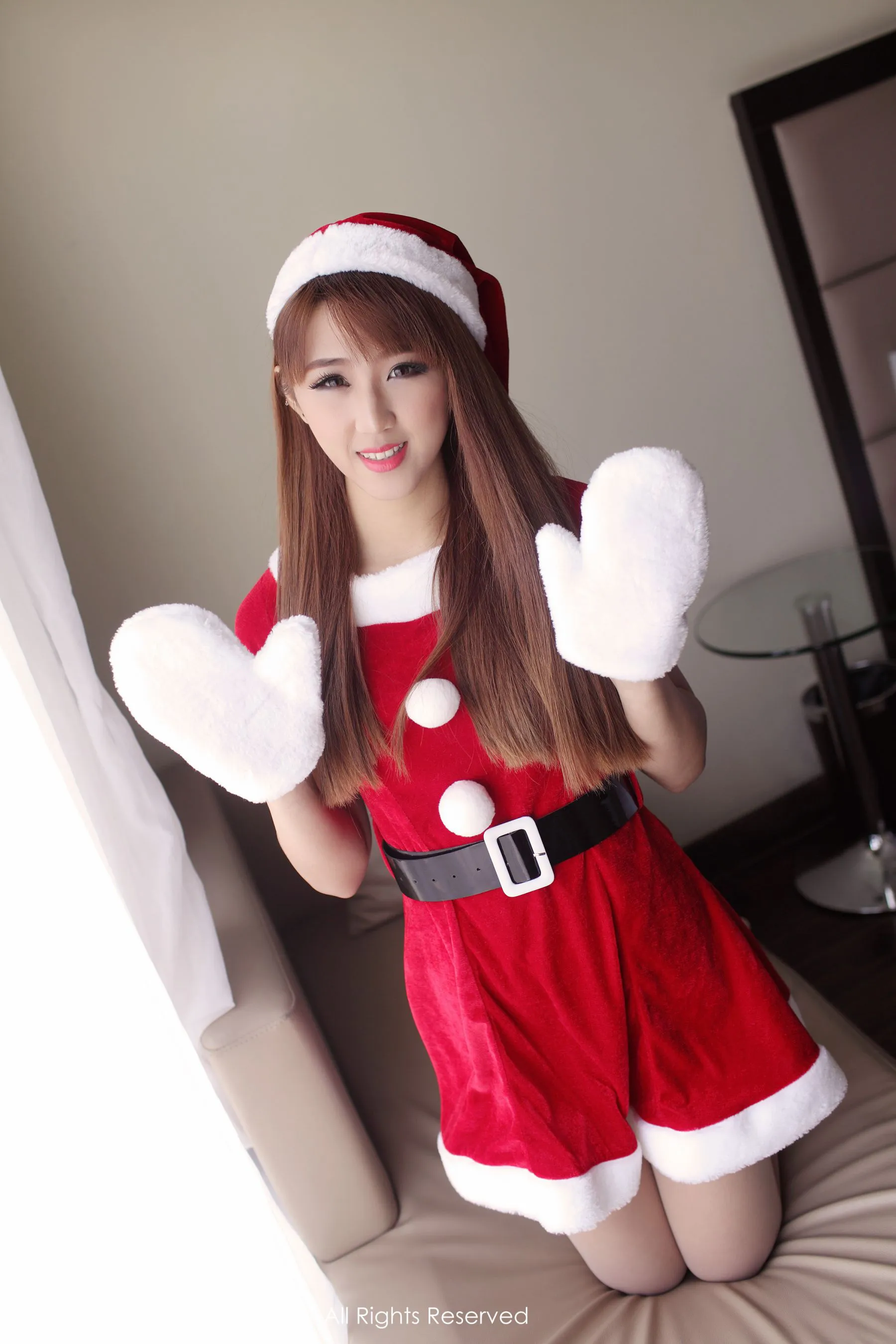  区静瑶《小女生yoyo》 秀人网 No.091第1张