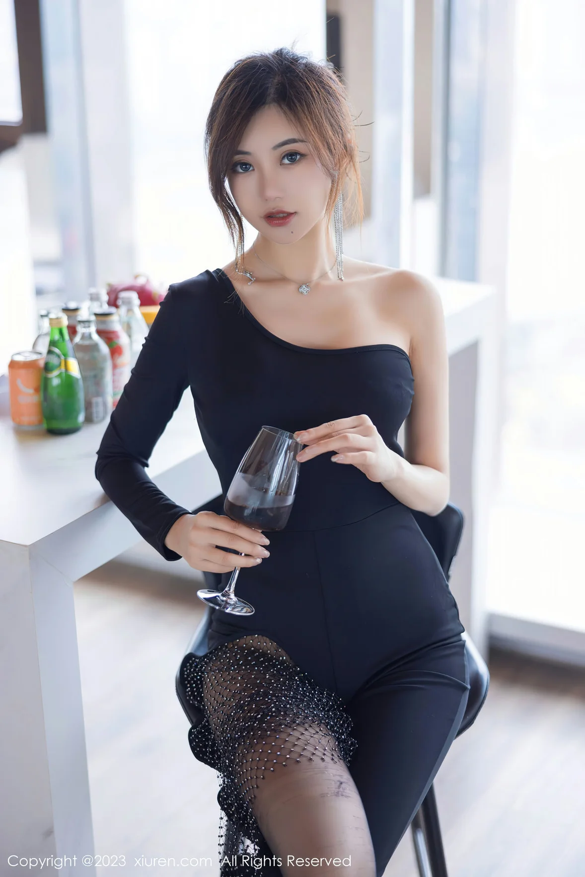  XiuRen 秀人 No.7117 绮里嘉ula 魅惑黑丝性感写真 [83P]第12张