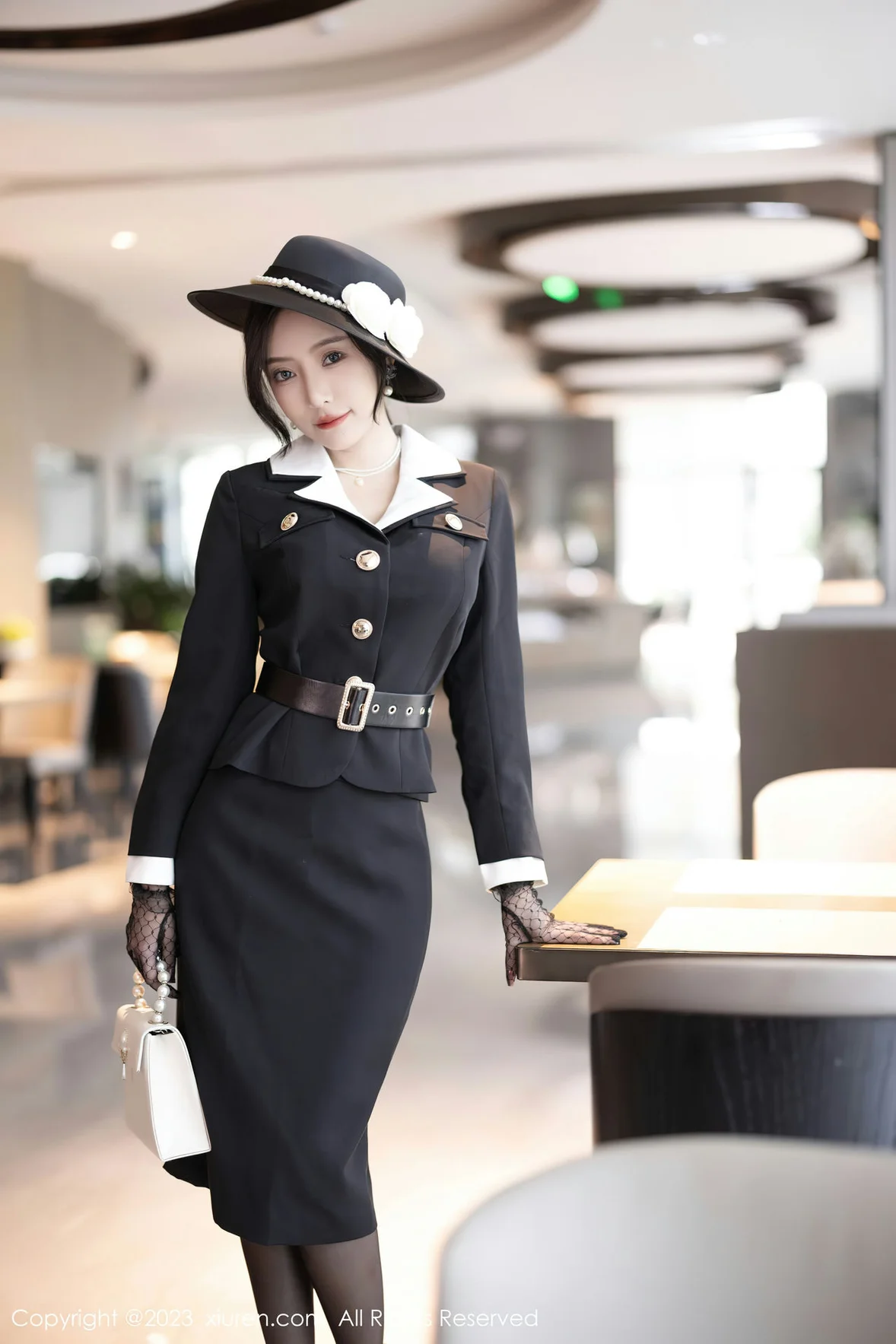  XiuRen 秀人 No.7048 王馨瑶yanni 气质高跟黑丝 [82P]第2张