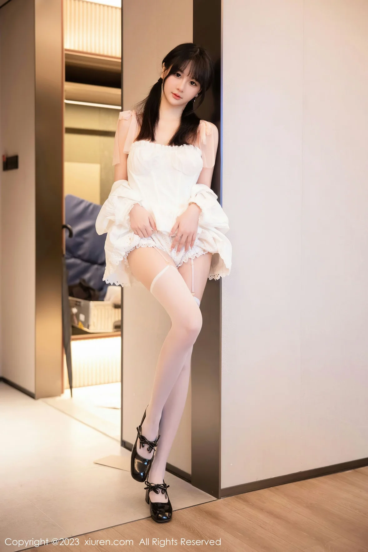  XiuRen 秀人 No.6933 幼幼 连衣短裙性感写真 [84P]第8张