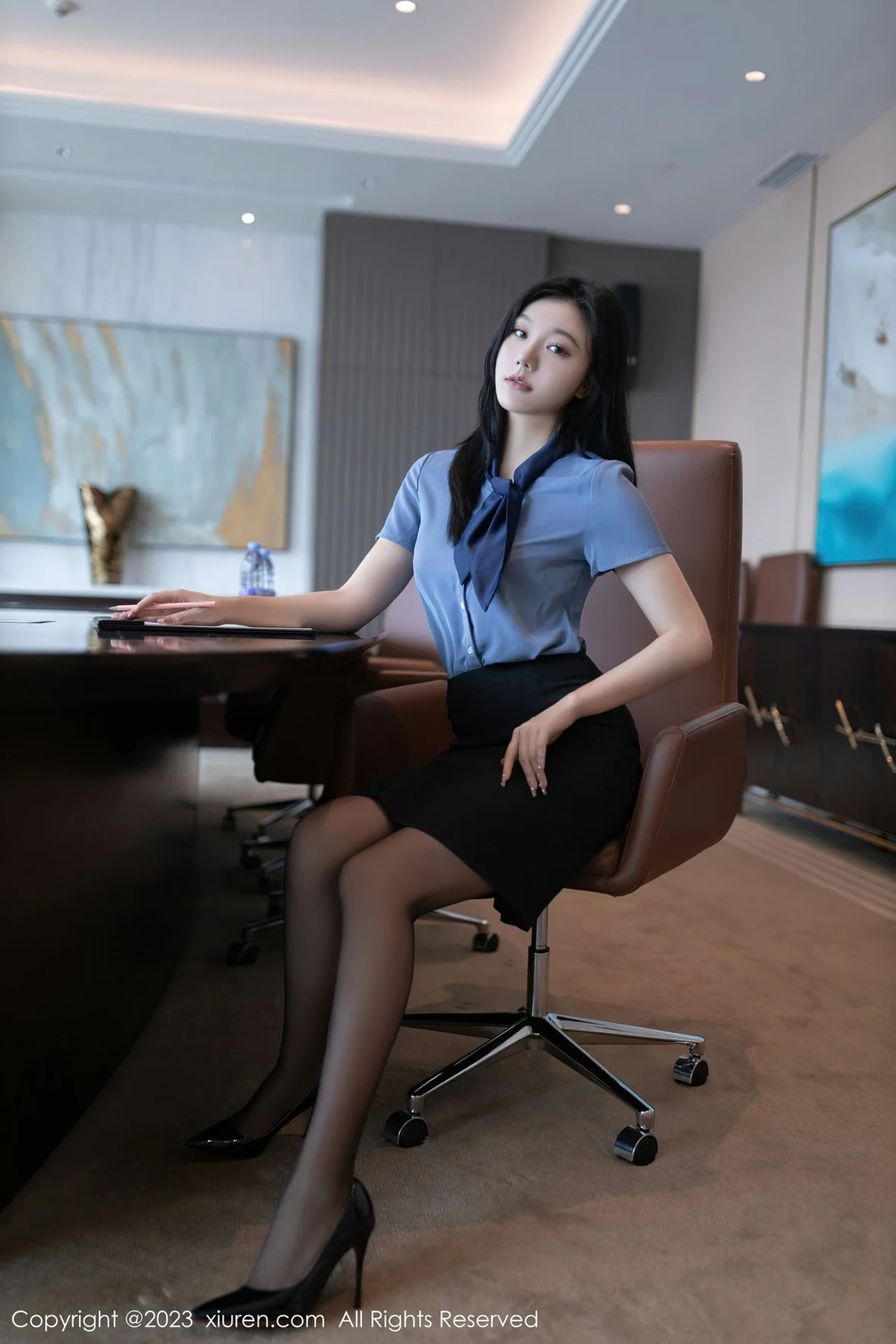  秀人网 No.7409 安然anran OL职员性感写真 [80P]第2张