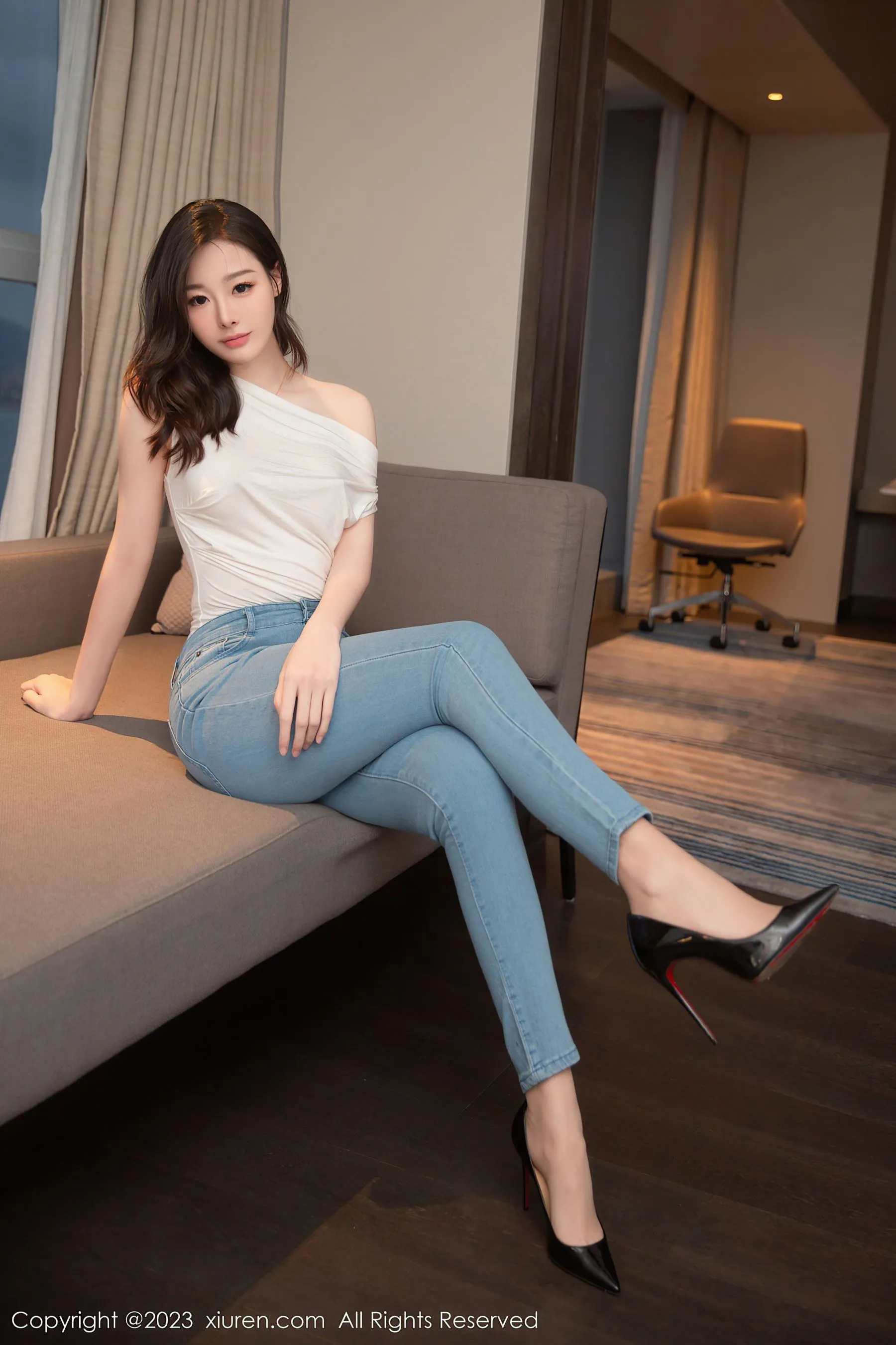  秀人网 No.6250 是小逗逗 美臀牛仔裤第19张