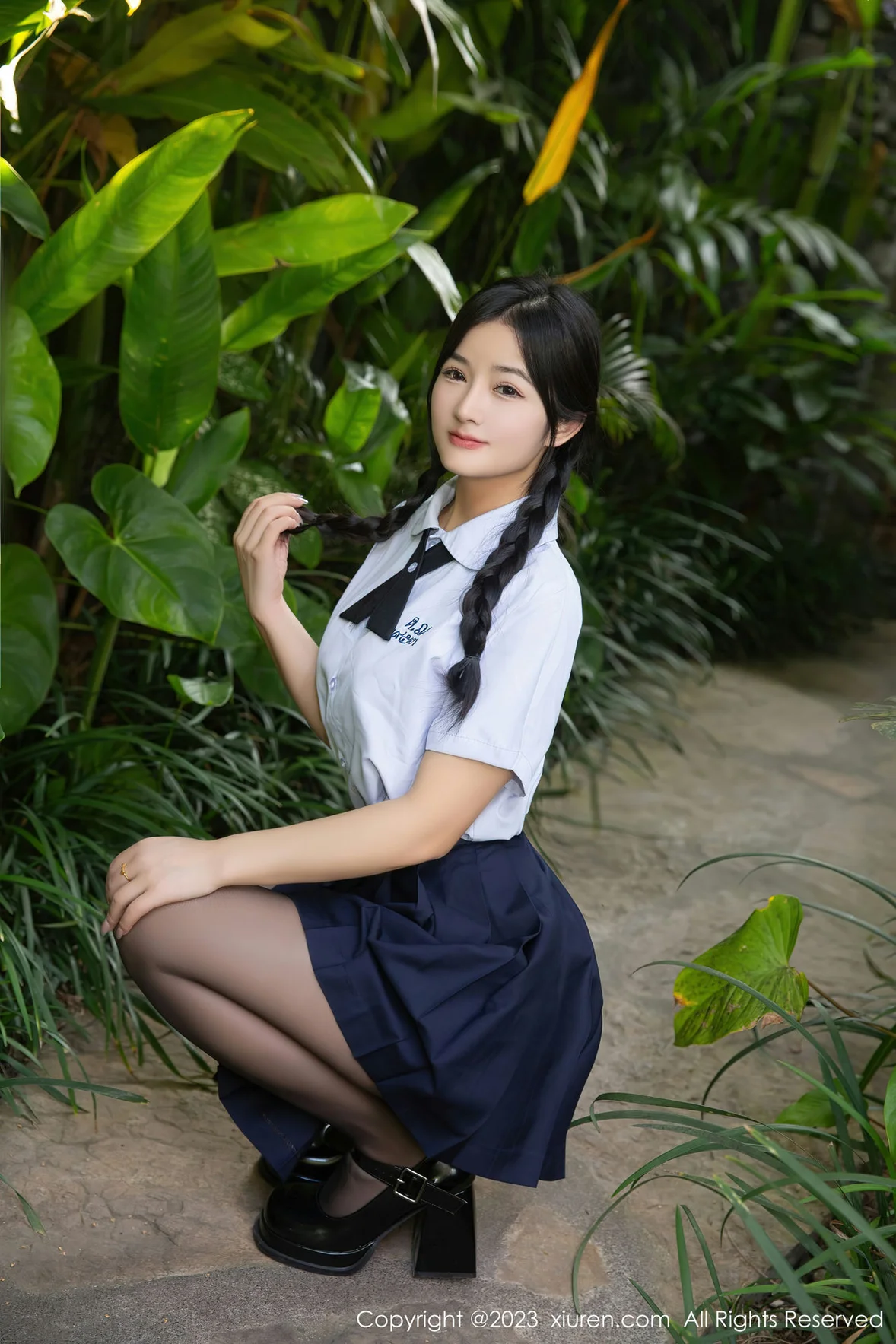  XiuRen 秀人 No.6940 谭小灵 新人学妹制服巴厘岛旅拍 [77P]第1张