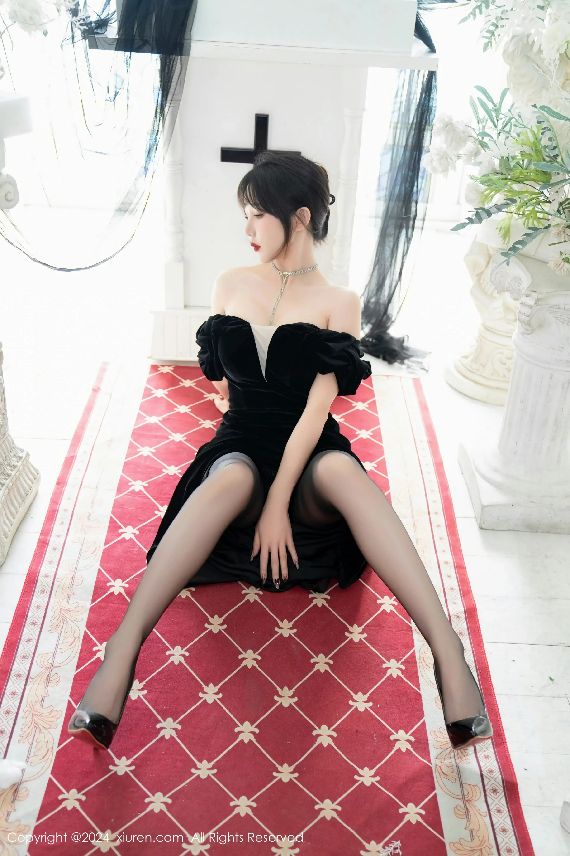  XiuRen 秀人 No.8070 波巧酱 [87P]第12张