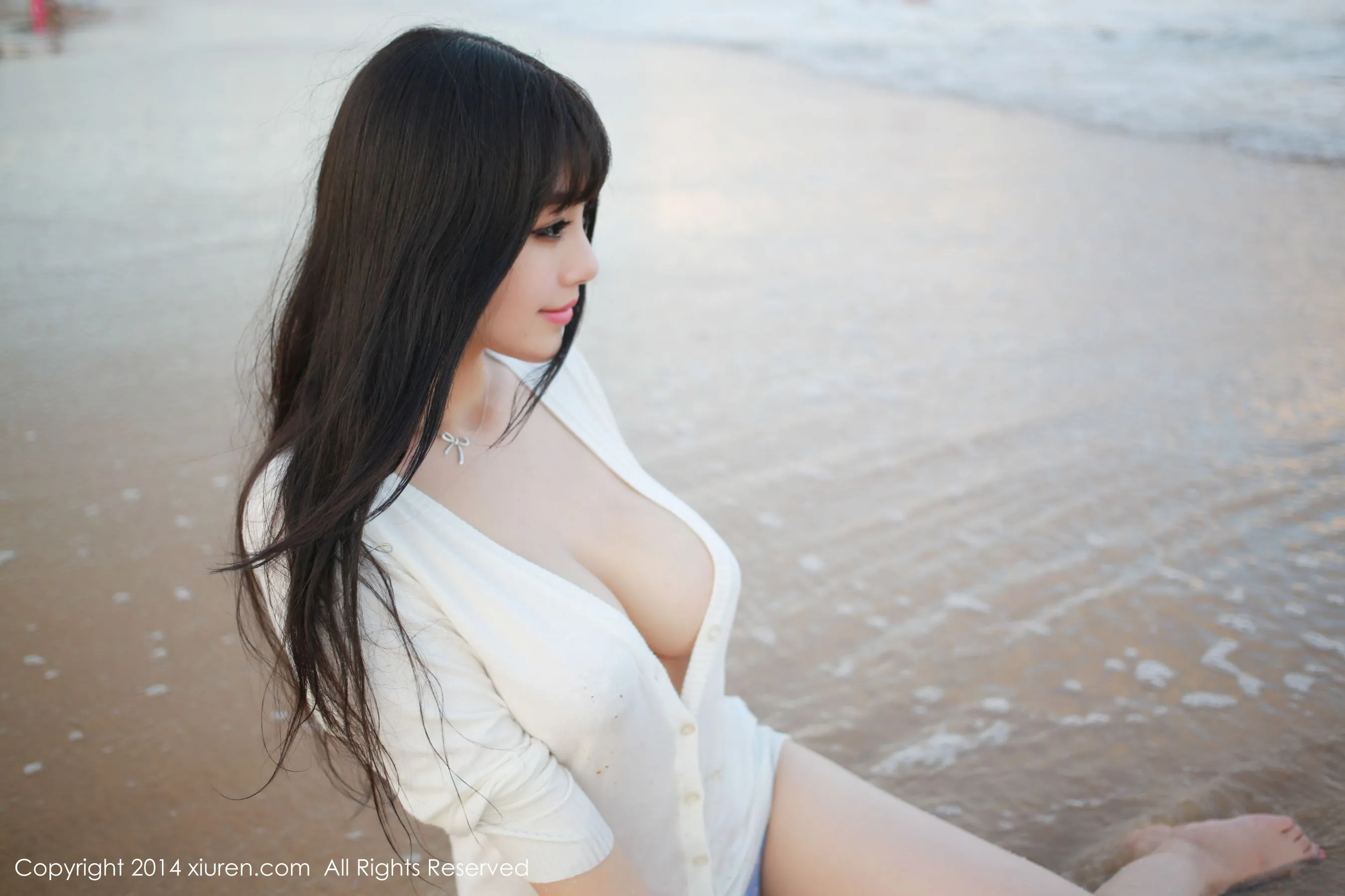  Barbie可儿《三亚旅拍第二套》 秀人网 No.150第3张