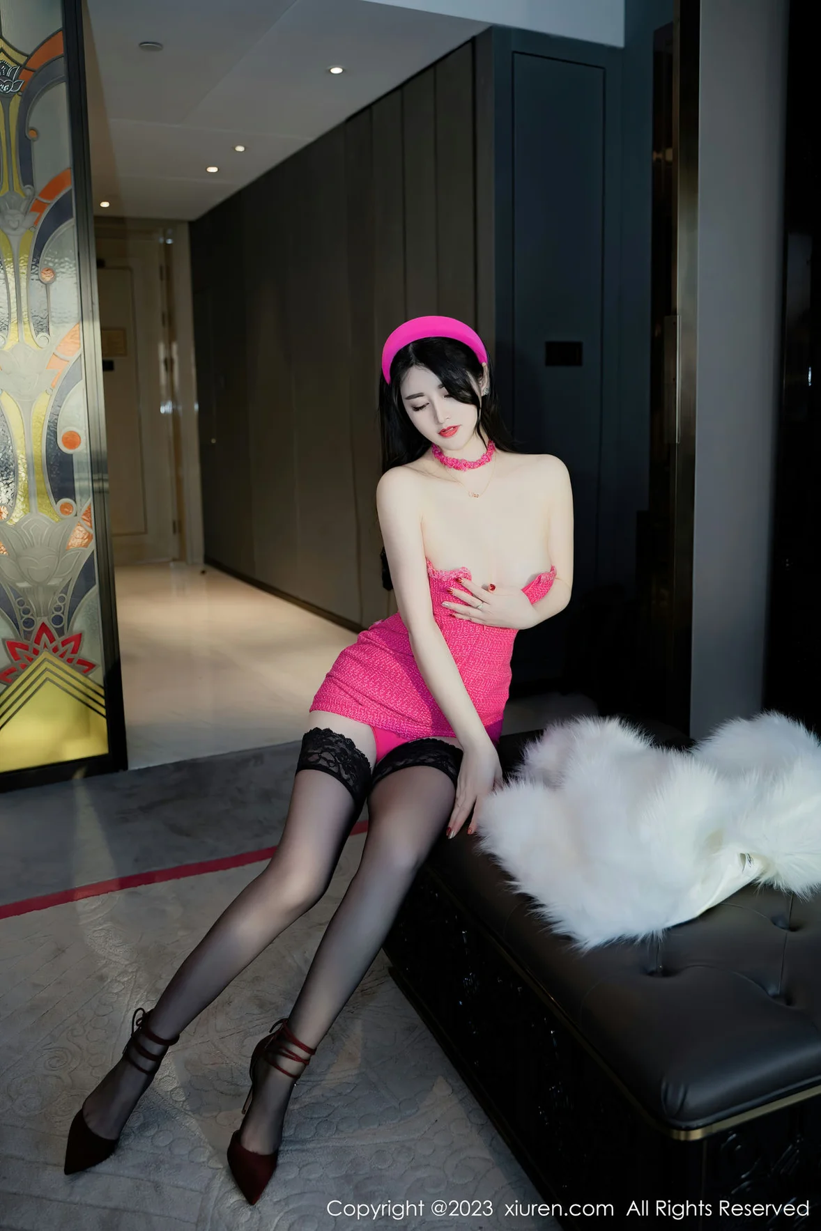  XiuRen 秀人 No.6830 诗诗kiki 魅惑黑丝性感写真 [50P]第13张